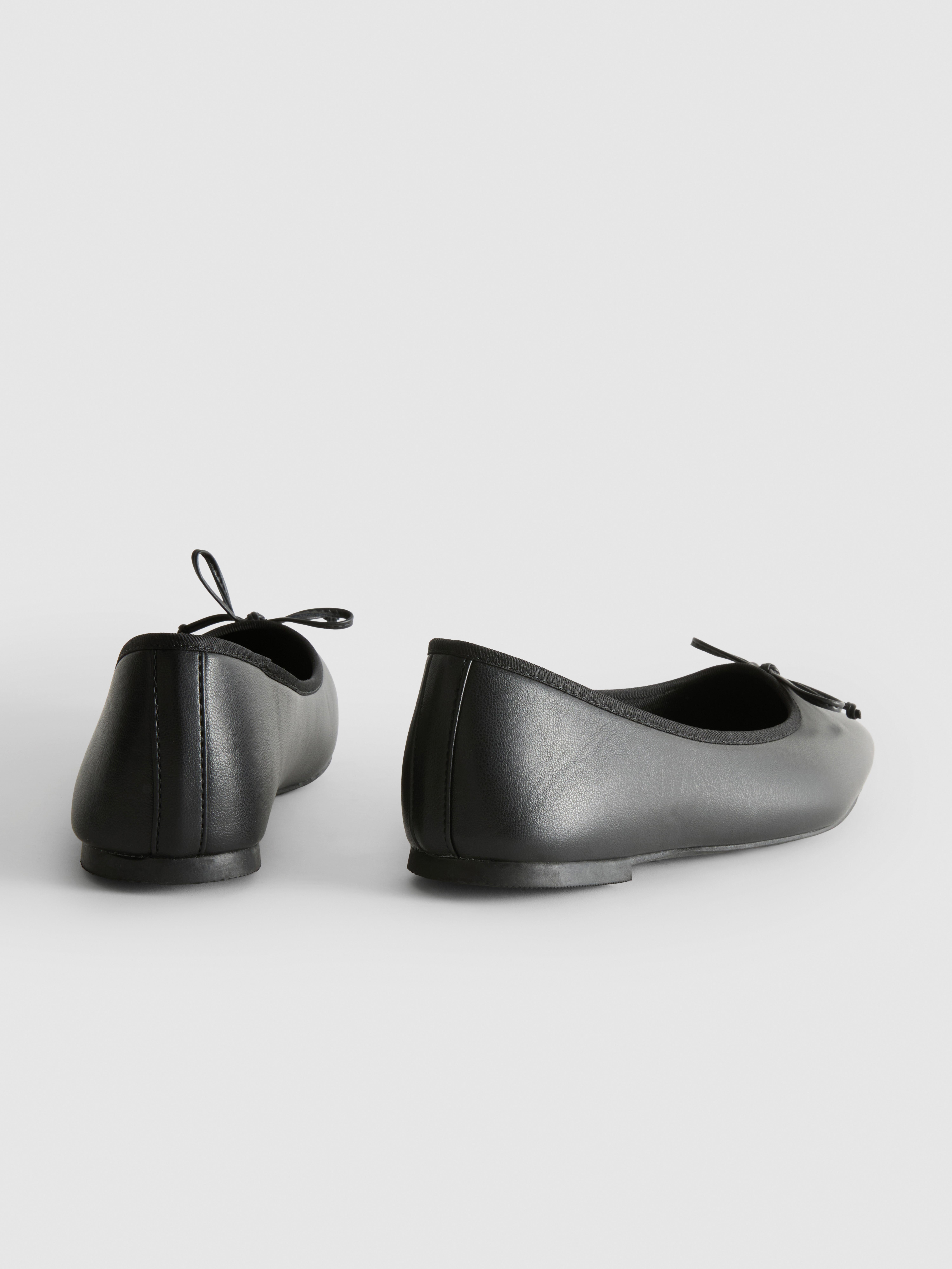 Faux Leather Bow Detail Ballerina Flats