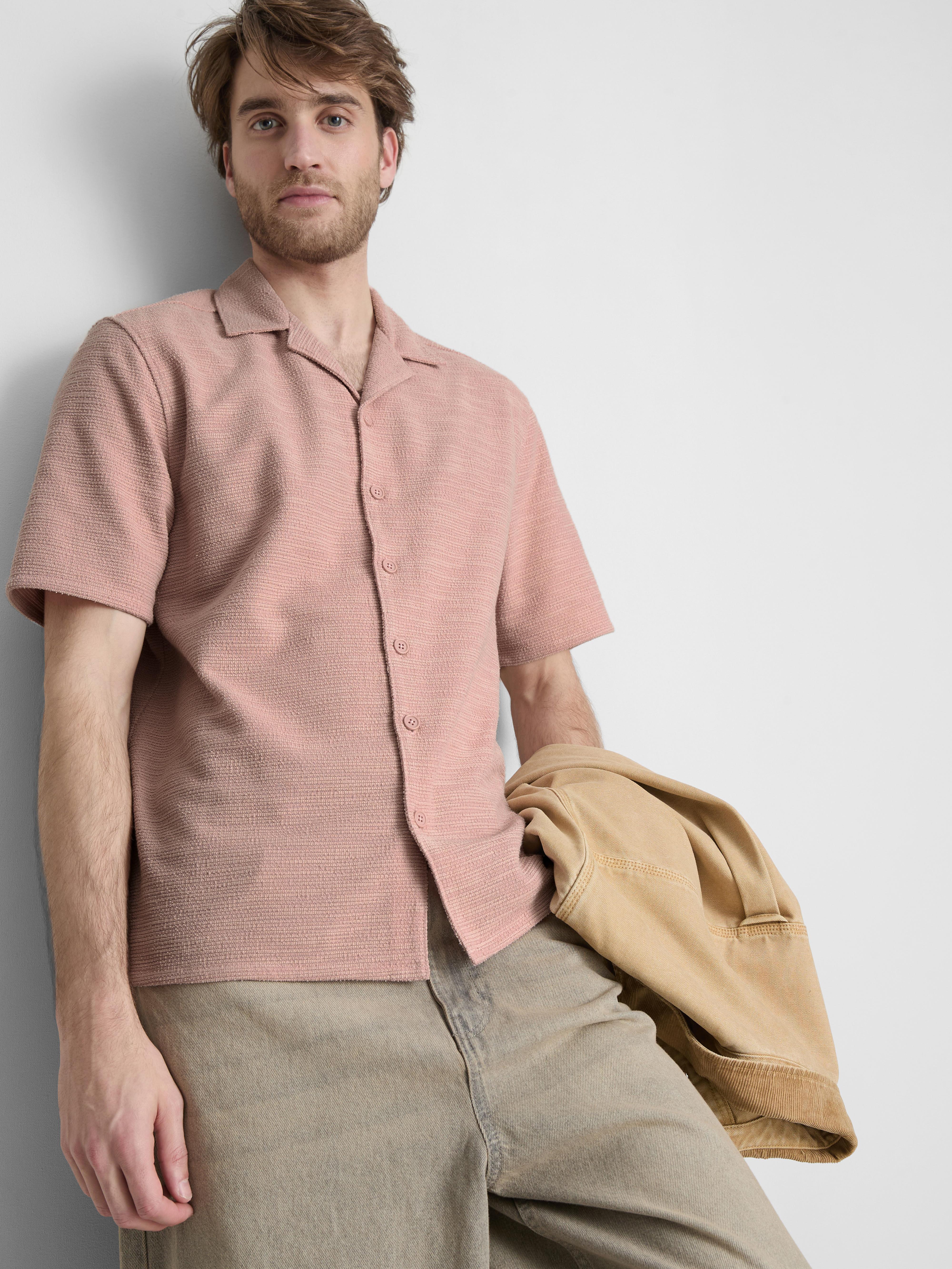 Štruktúrovaná košeľa s krátkym rukávom