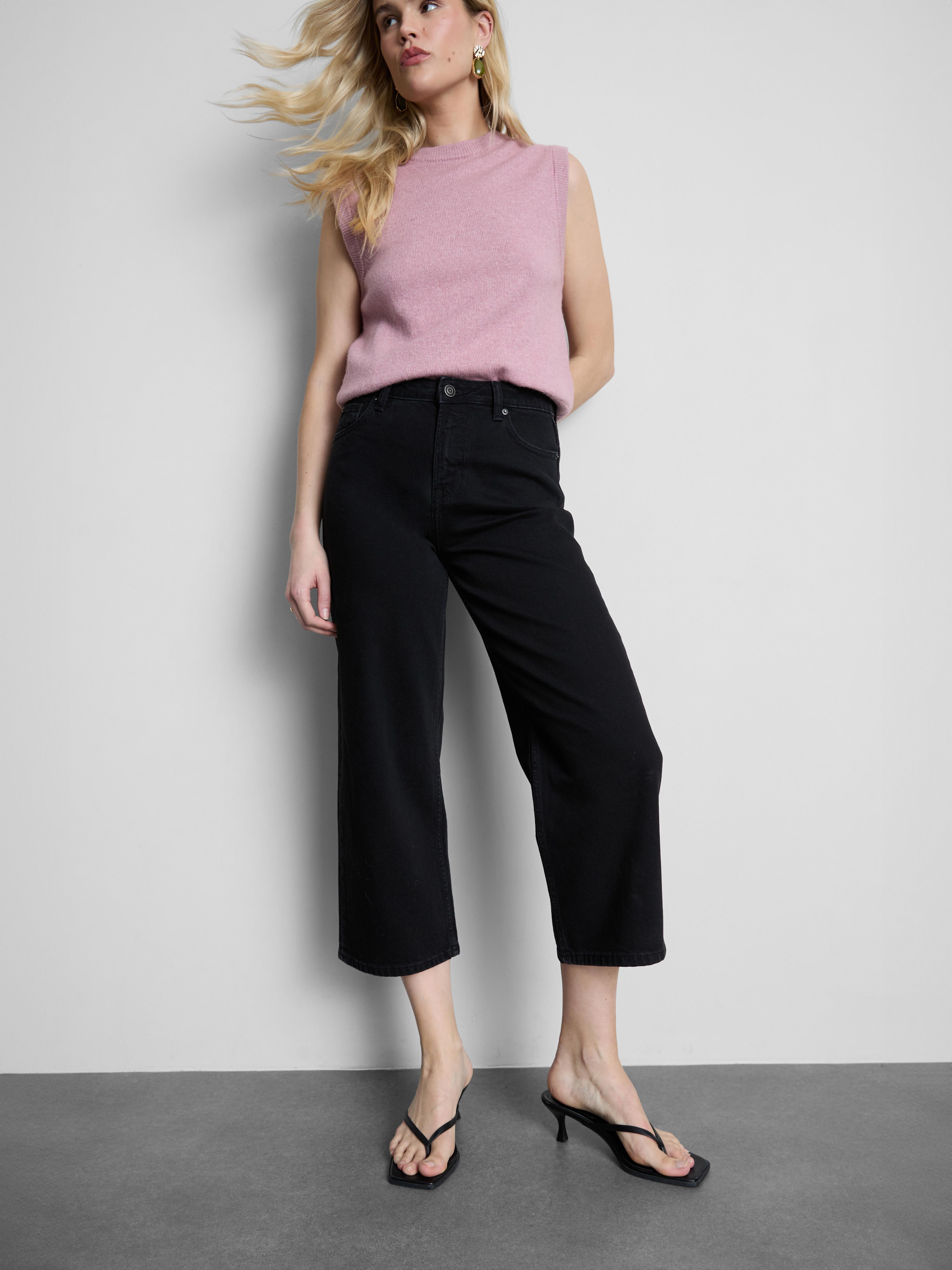 Kurze Jeans mit weitem Bein