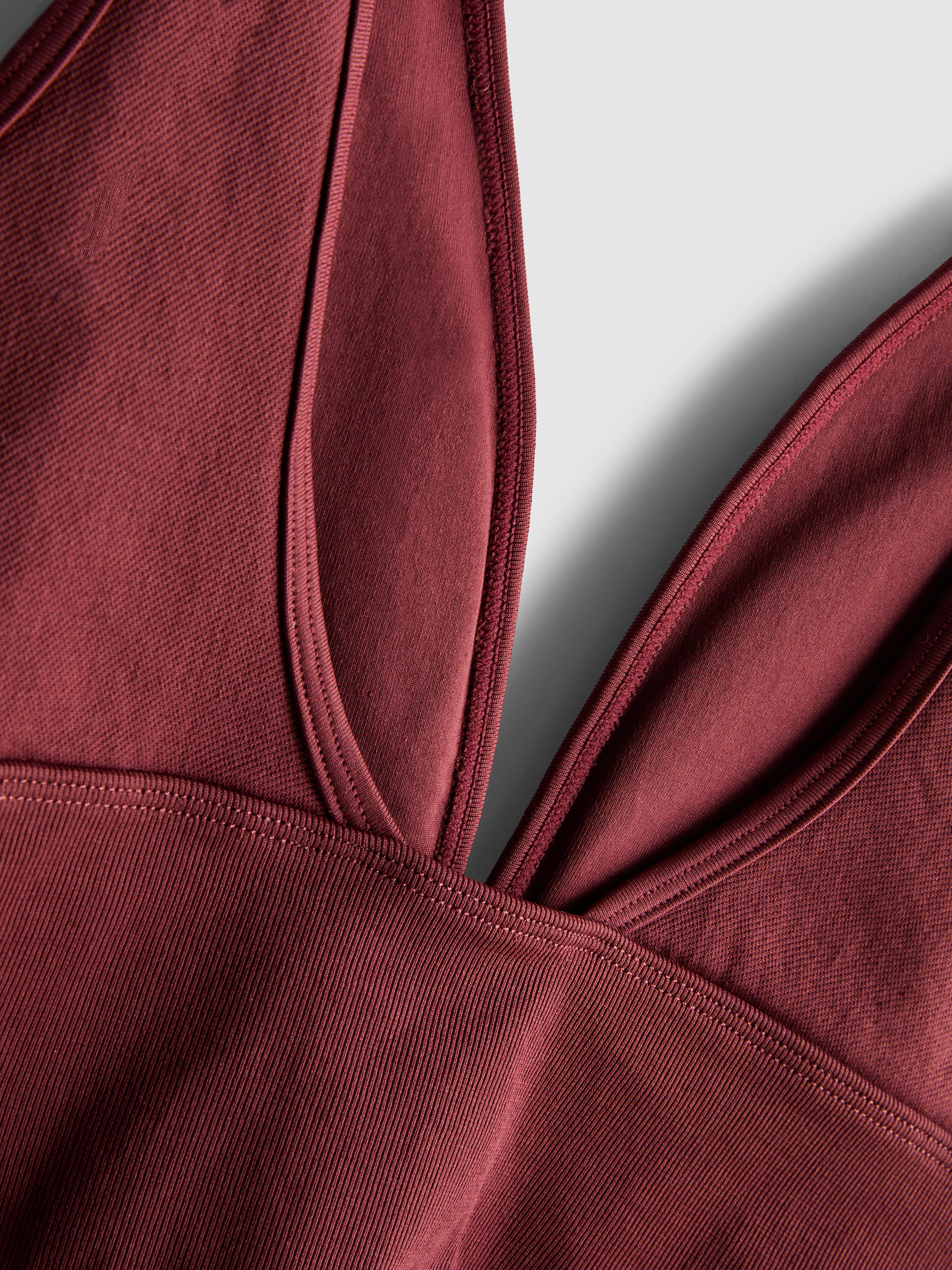 Women's Burgundy Rita Ora V-Neck Seamless Crop Top