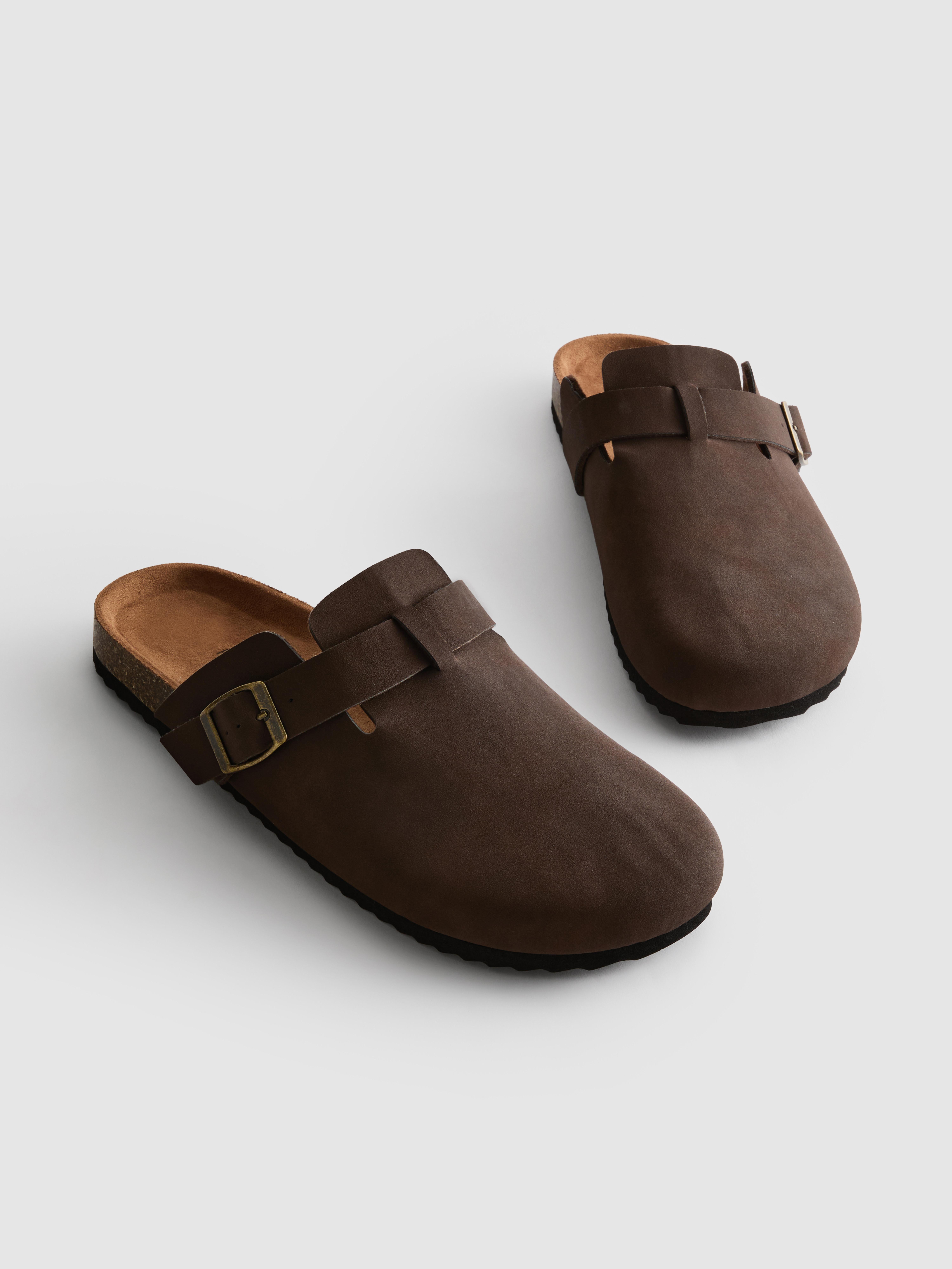 Men's Mocha Closed Toe Mule Slippers