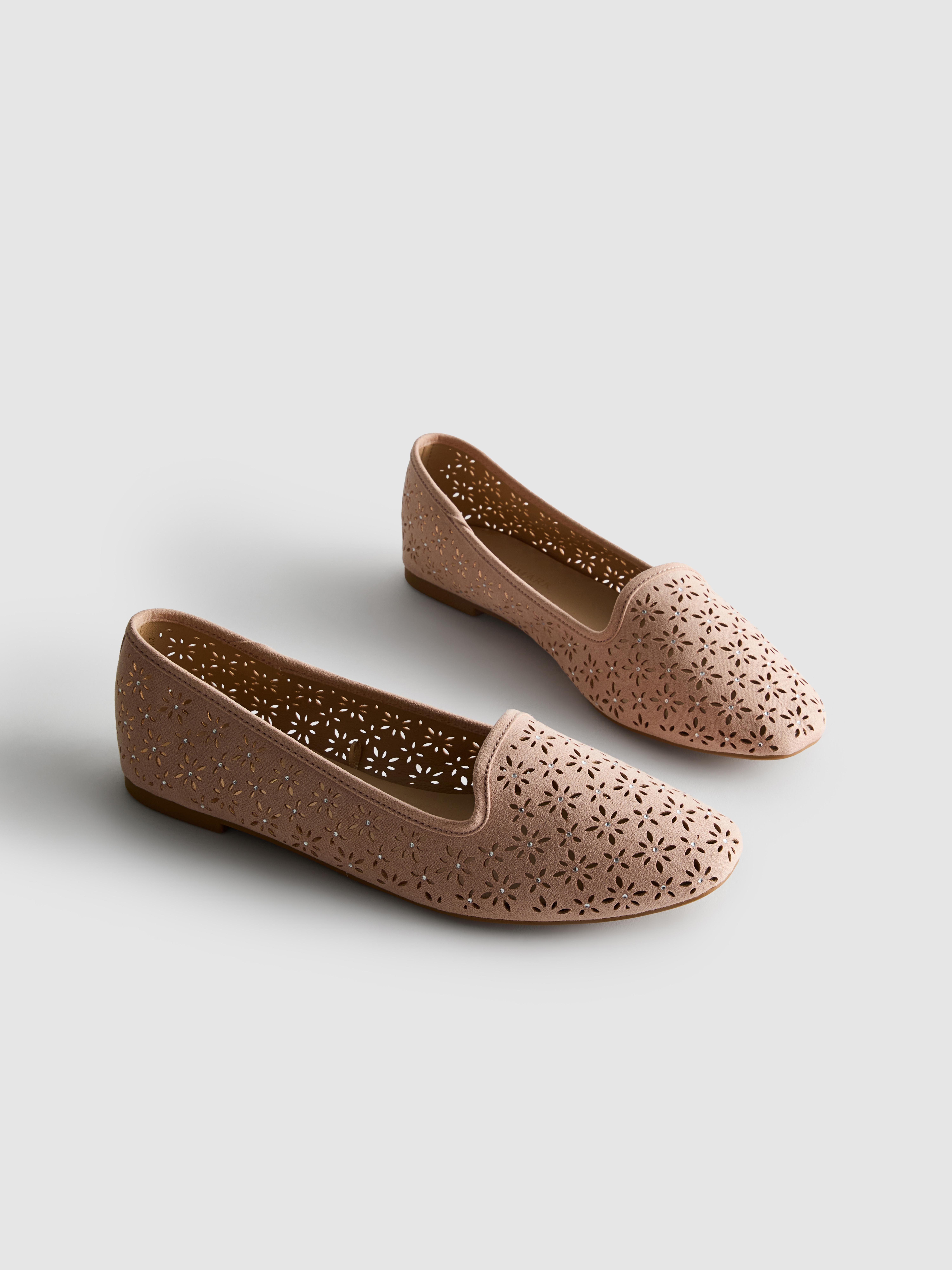 Baleríny s průstřihem bez podpatku