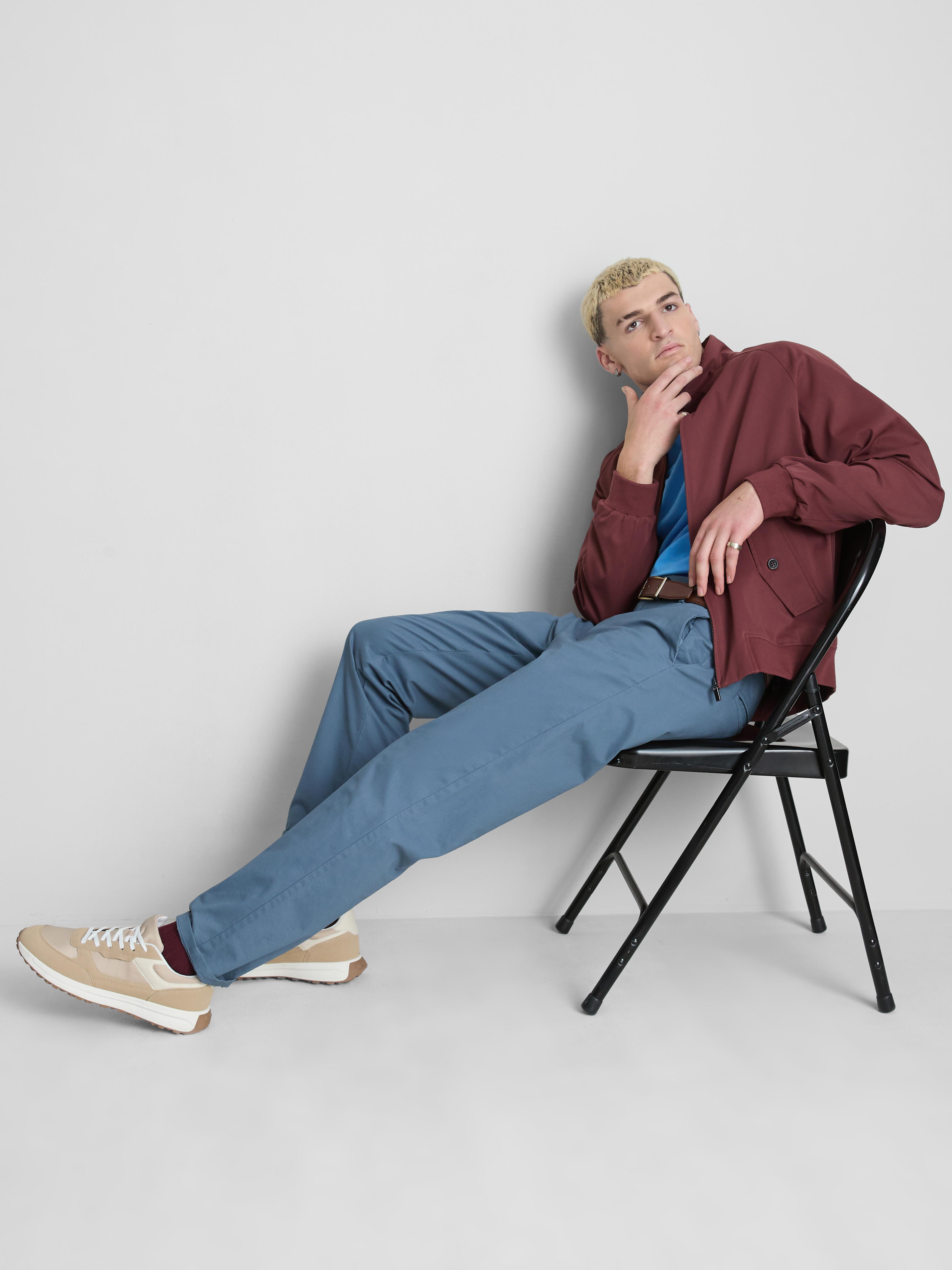 Pantaloni chino mulați