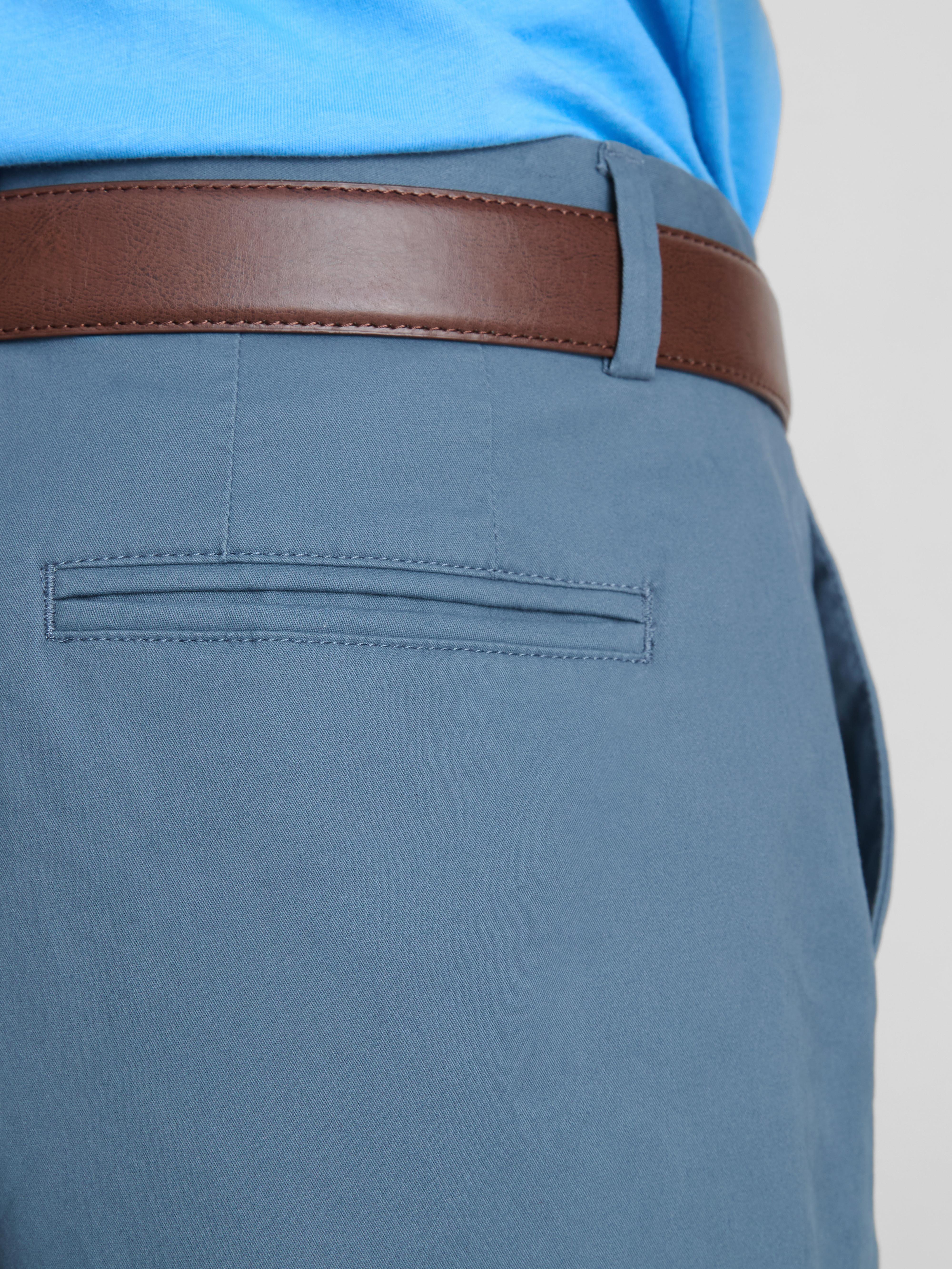 Slim Chinos