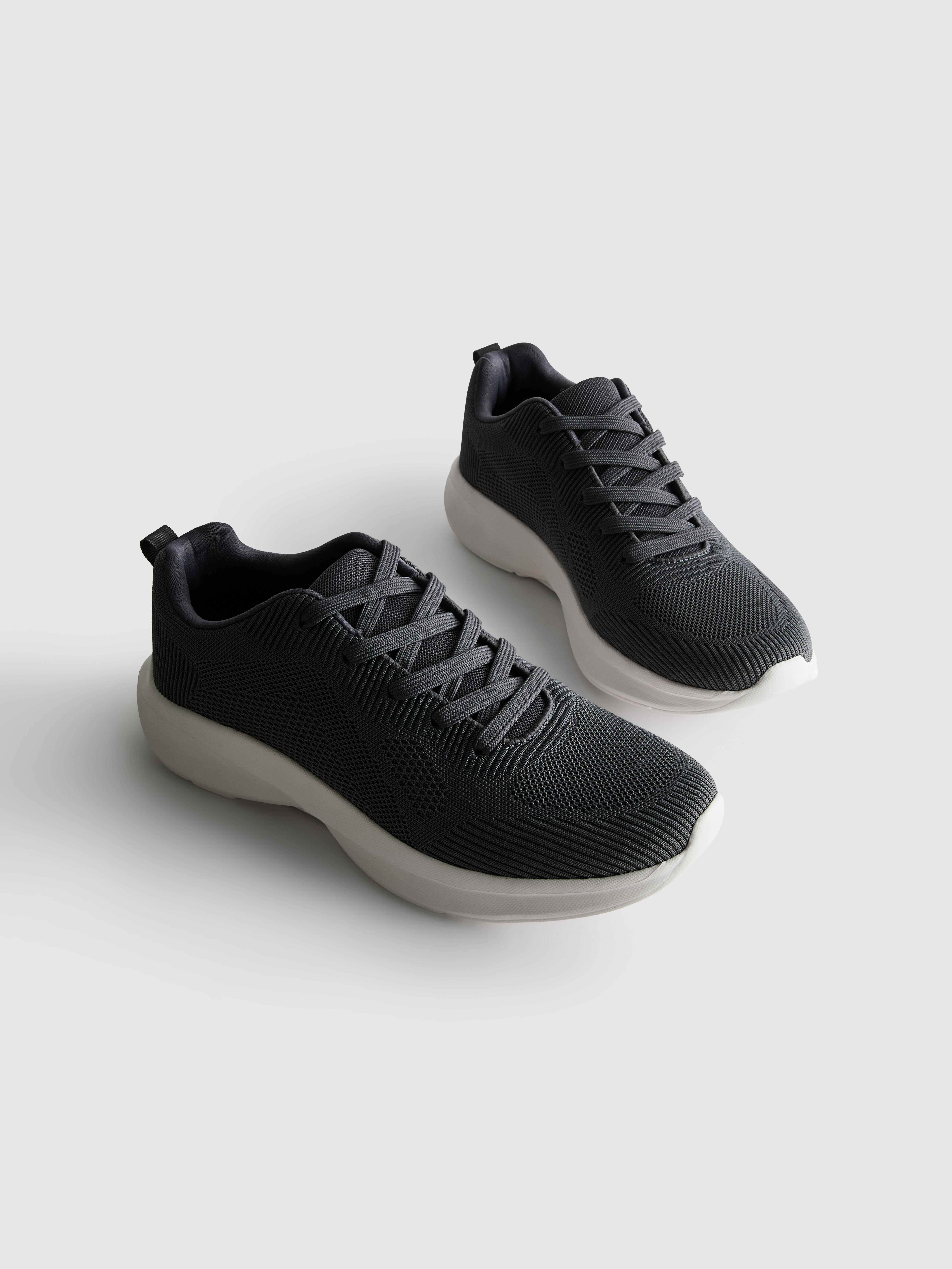 Low Top Sports Trainers