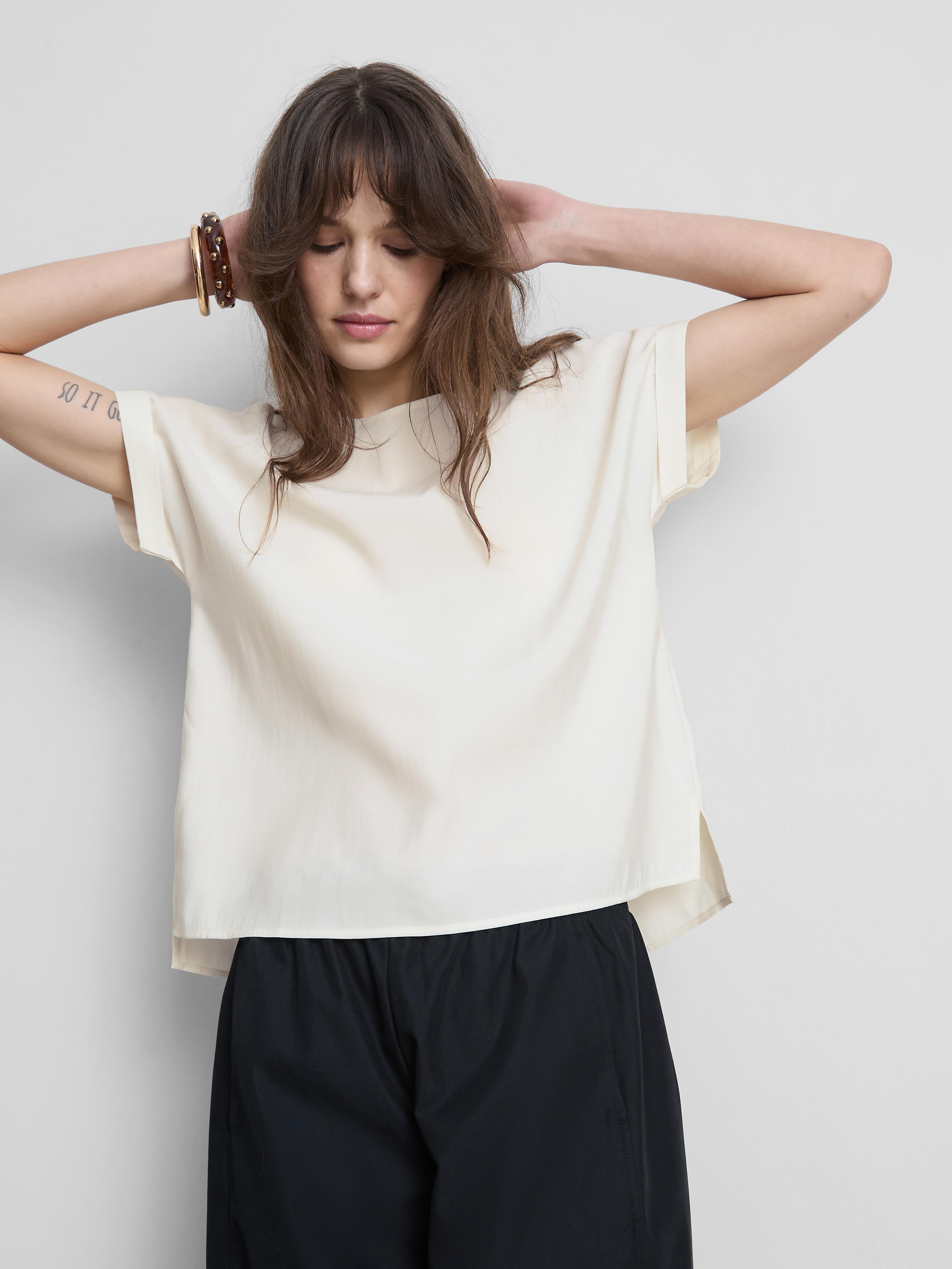 Crew Neck Roll Sleeve Tee