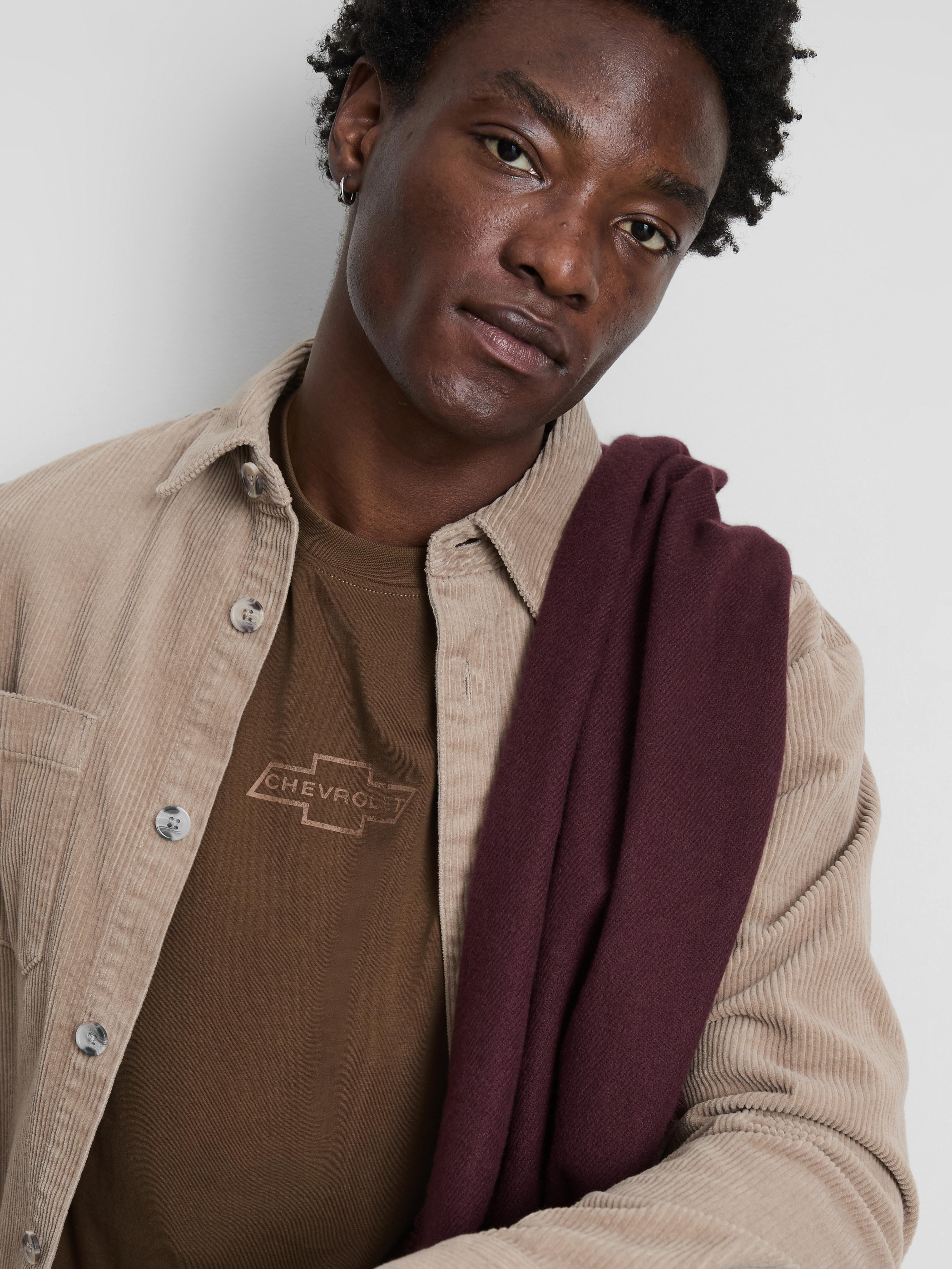 Kurzärmeliges T-Shirt mit Chevrolet-Grafik