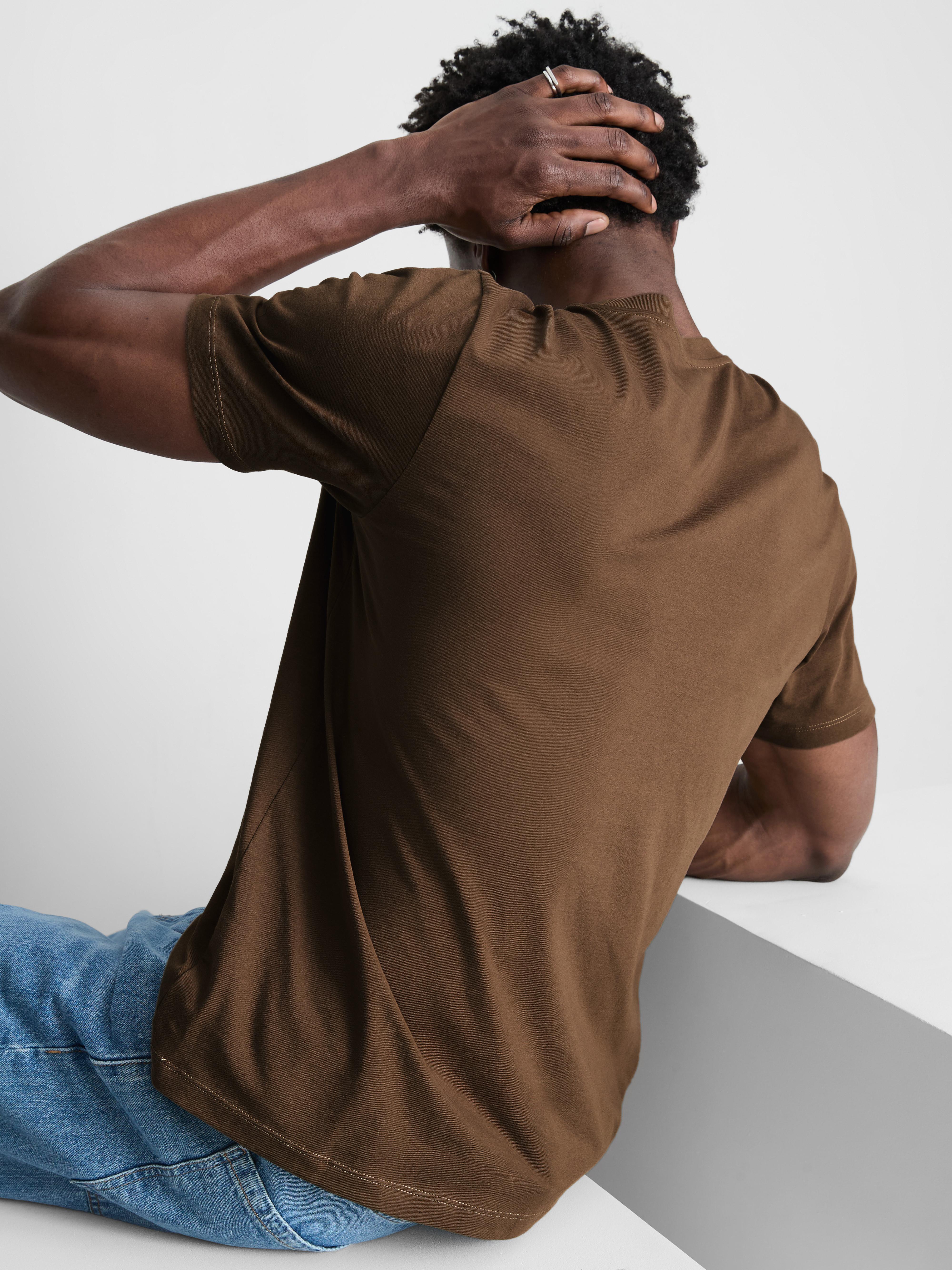 Kurzärmeliges T-Shirt mit Chevrolet-Grafik