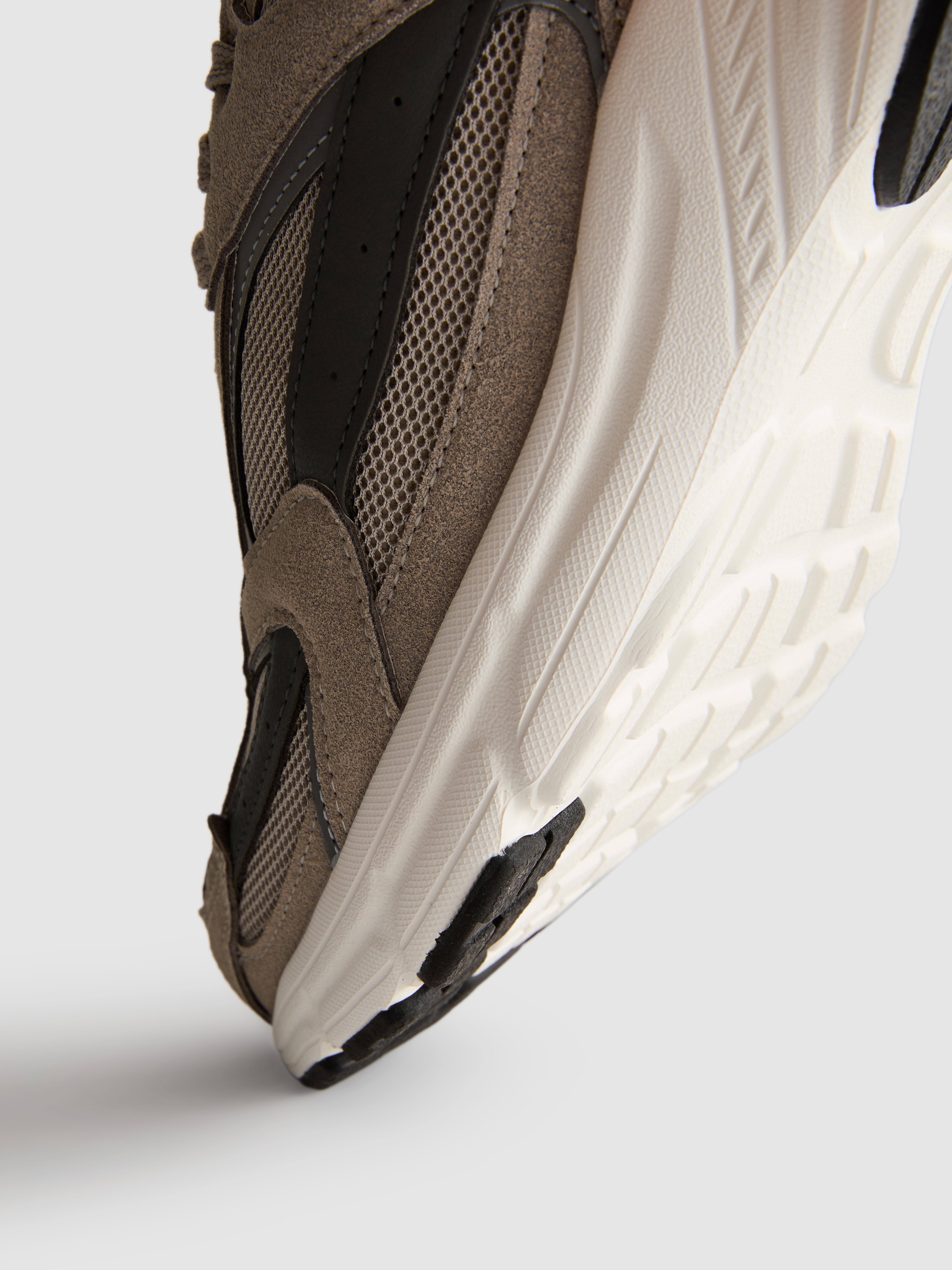 Deportivas de malla de caña baja