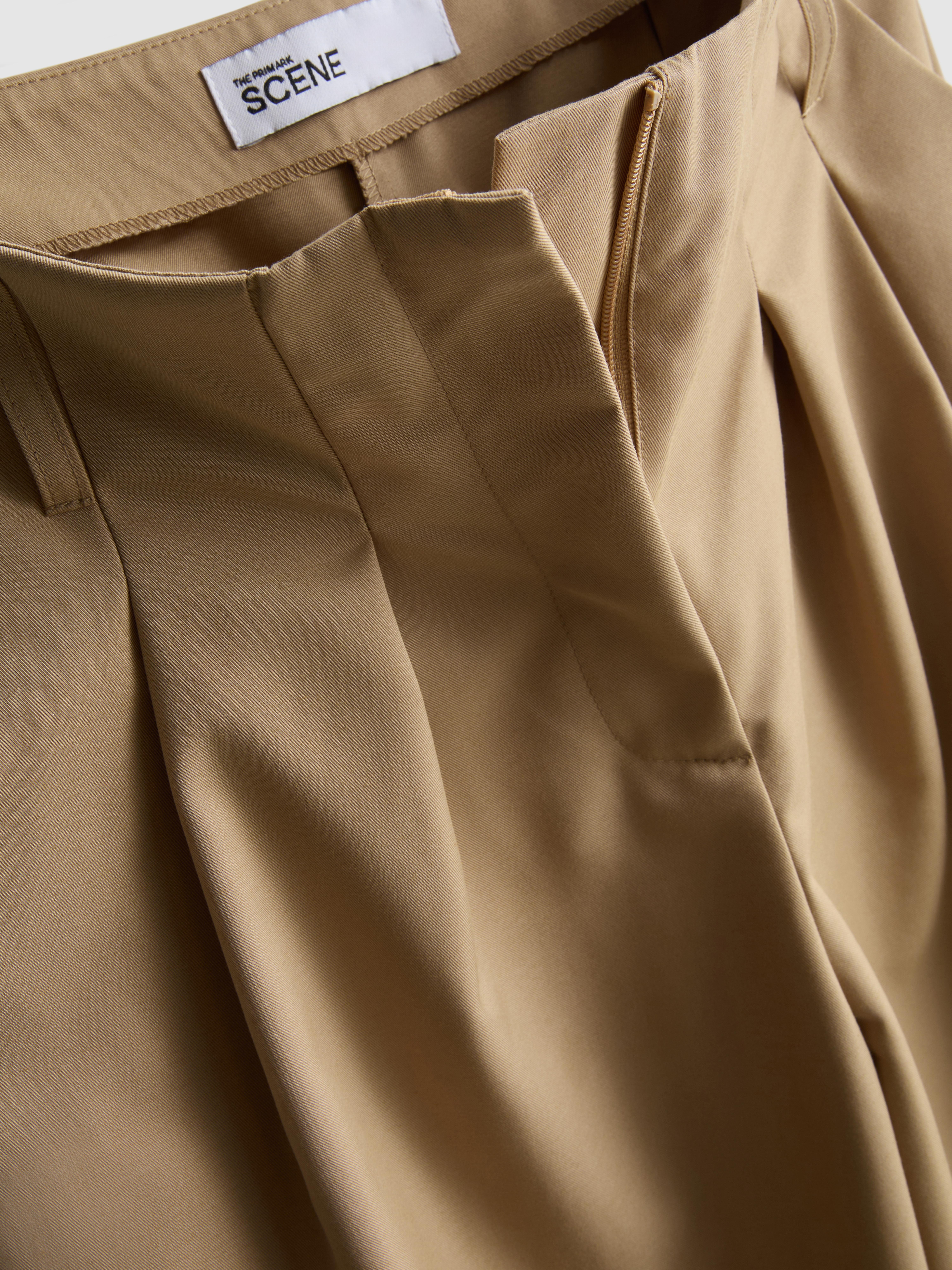 Women's Camel Wide-Leg Pleated Balloon Pants