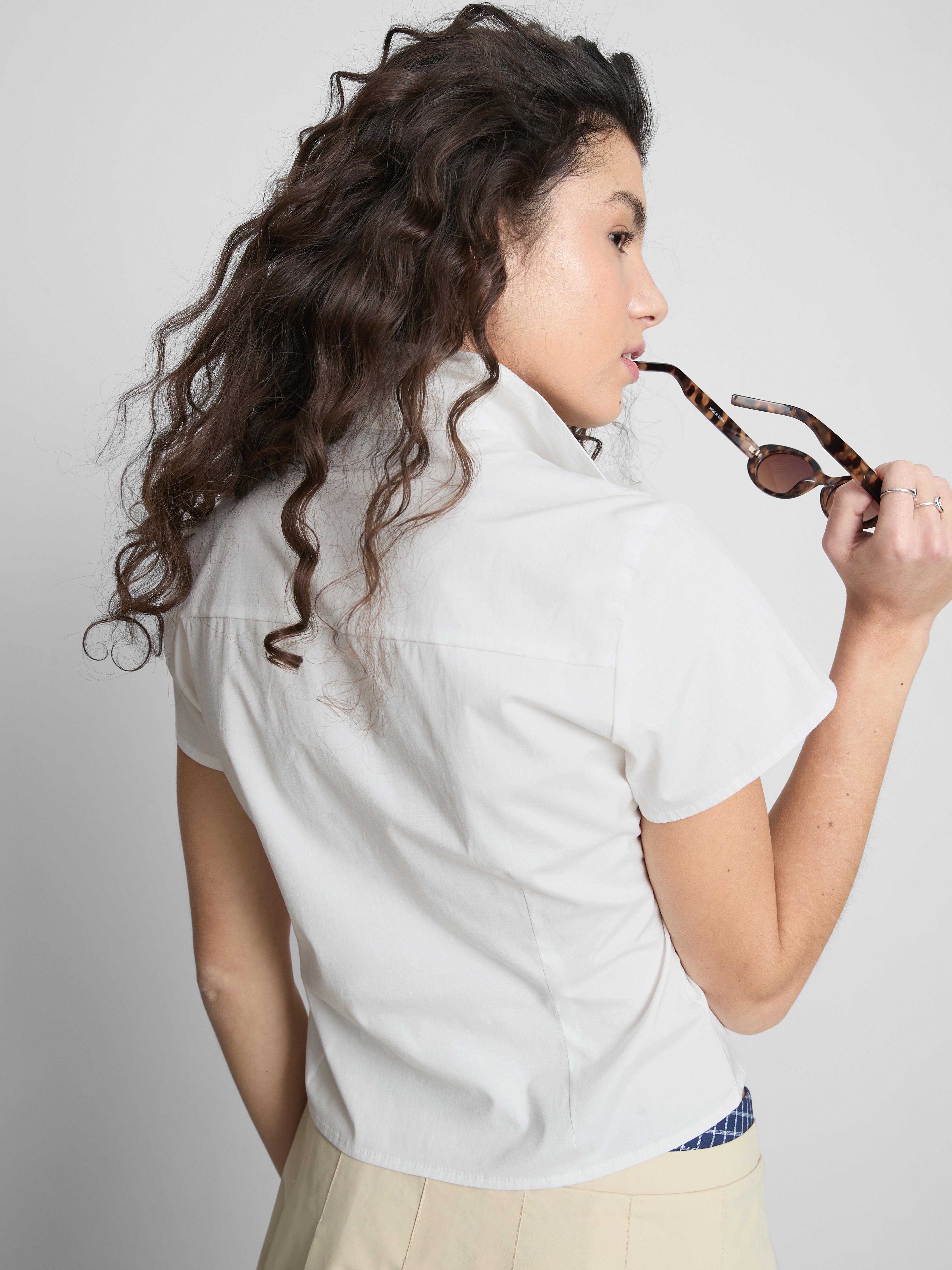 Women's White Cropped Fitted Short-Sleeve Shirt