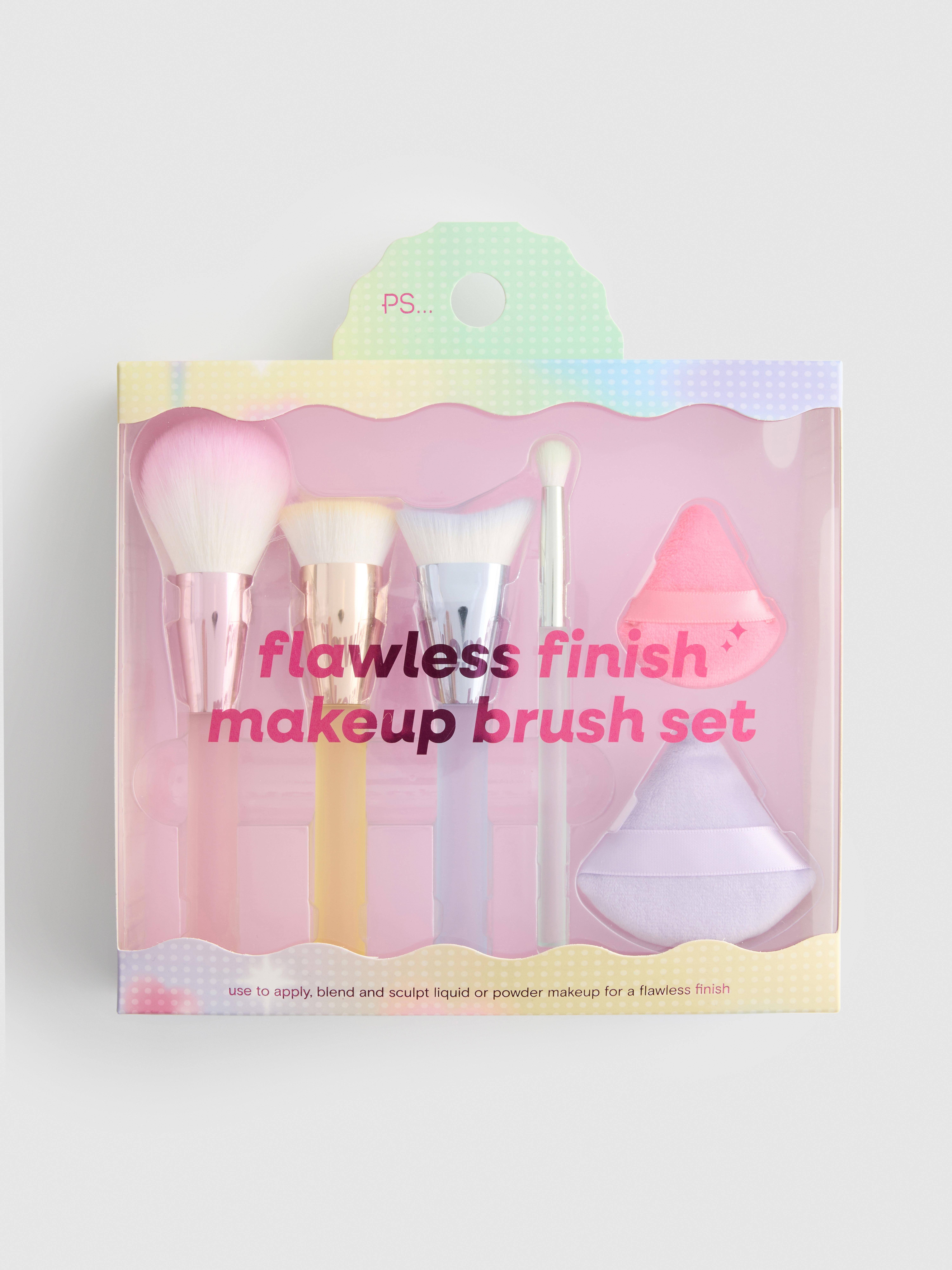 Set pastelkleurige make-upkwasten