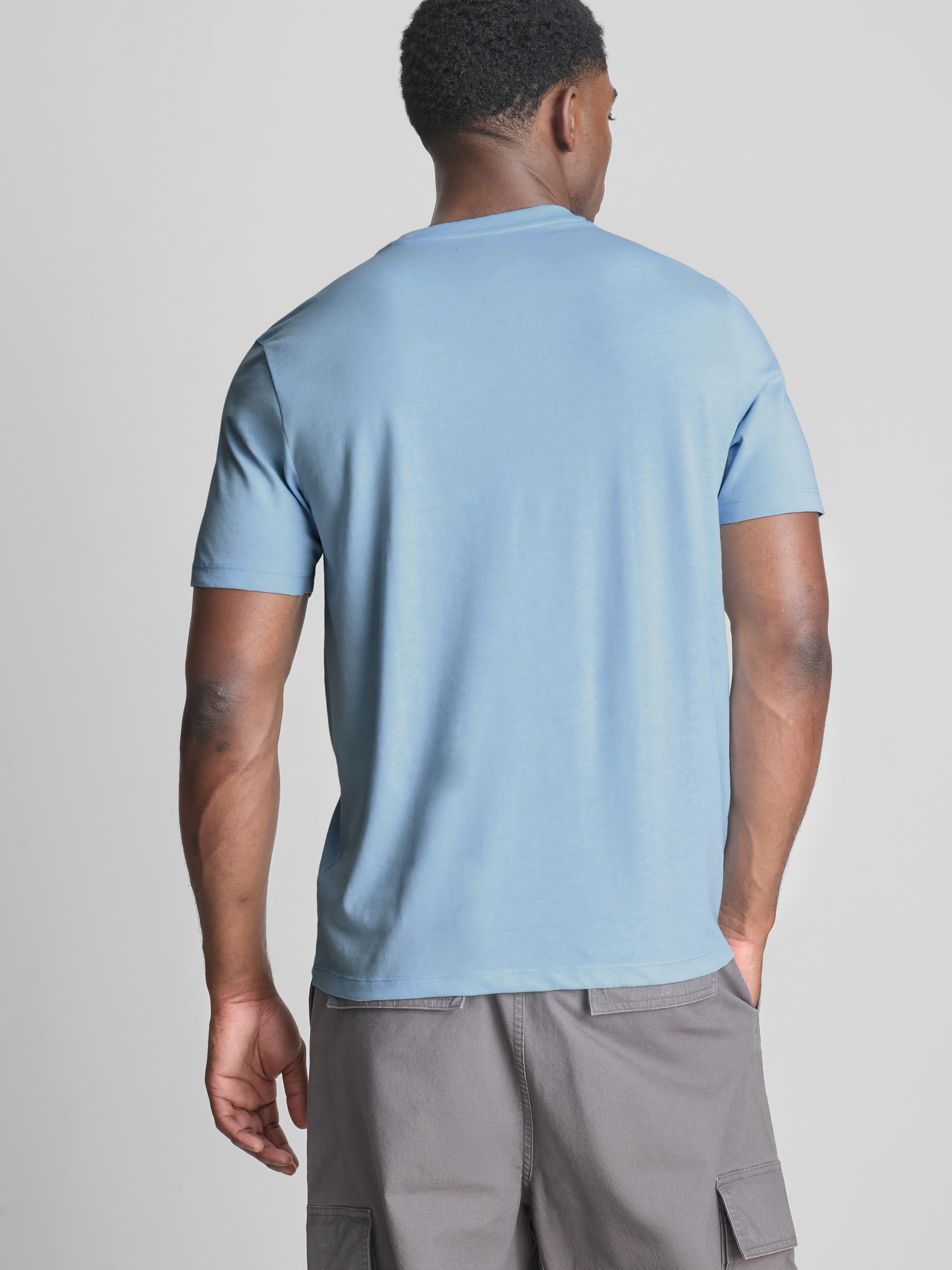 Hotel La Palma Graphic T-Shirt