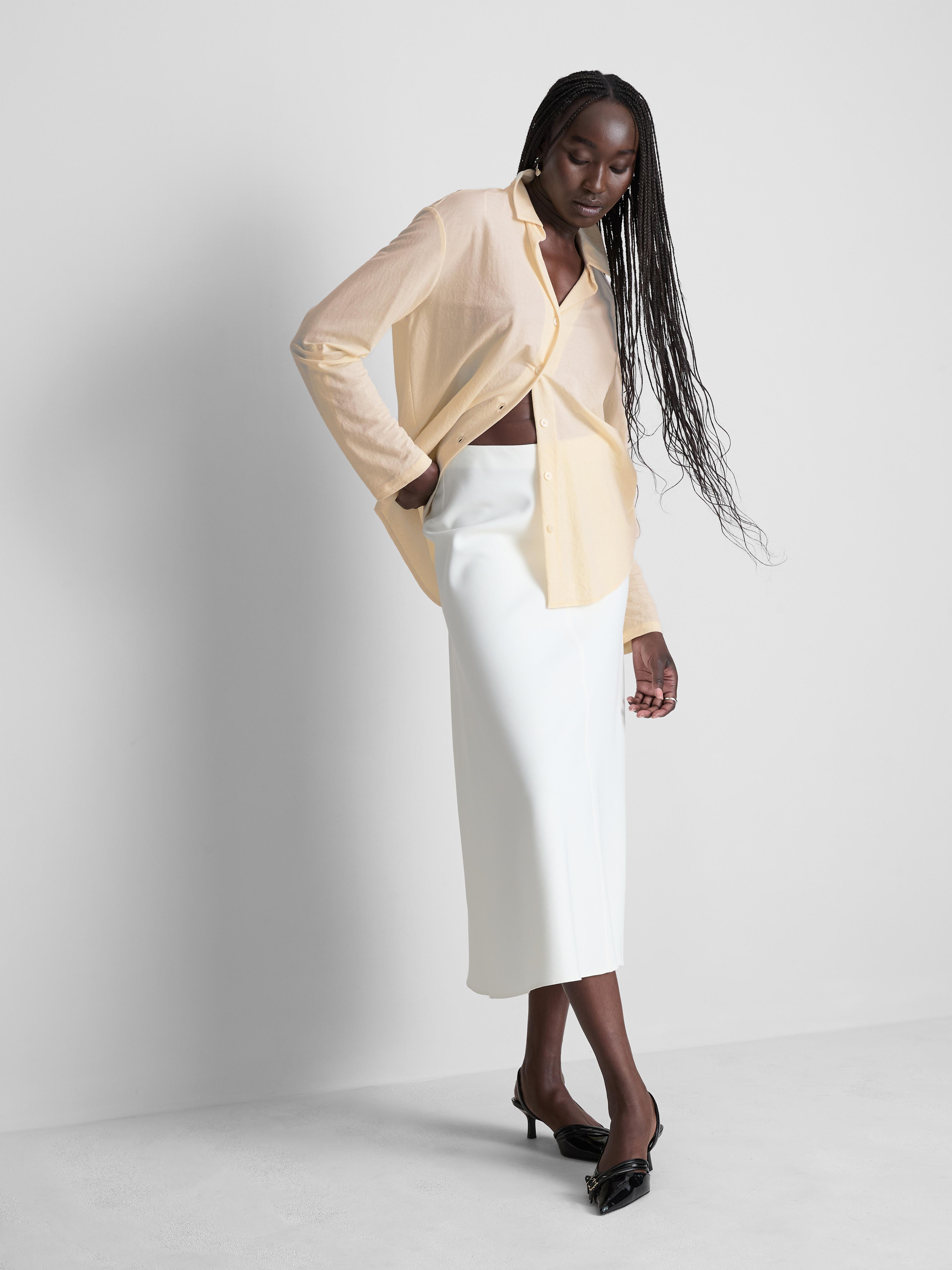 Curved Hem Relaxed Shirt