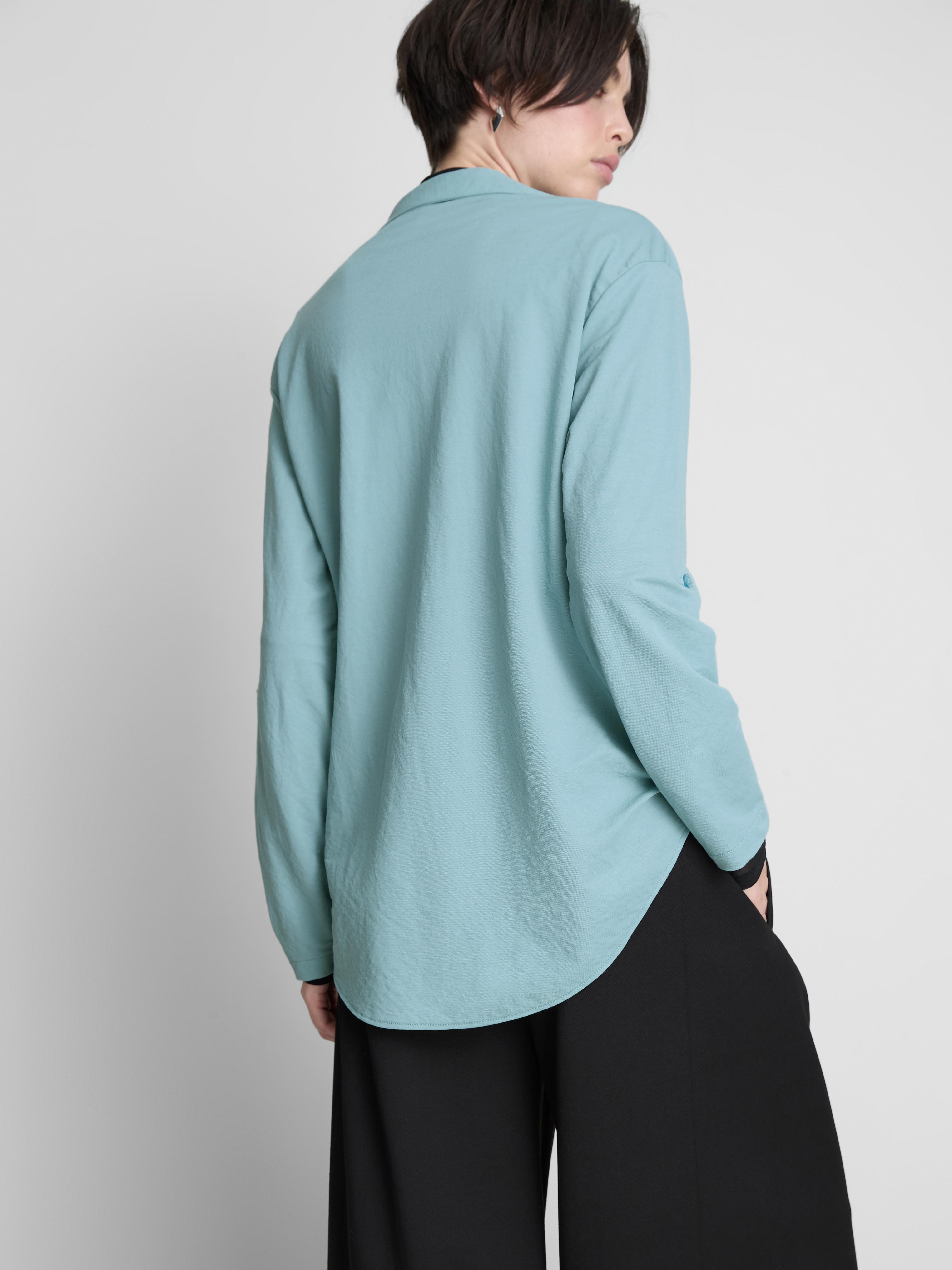 Curved Hem Relaxed Shirt