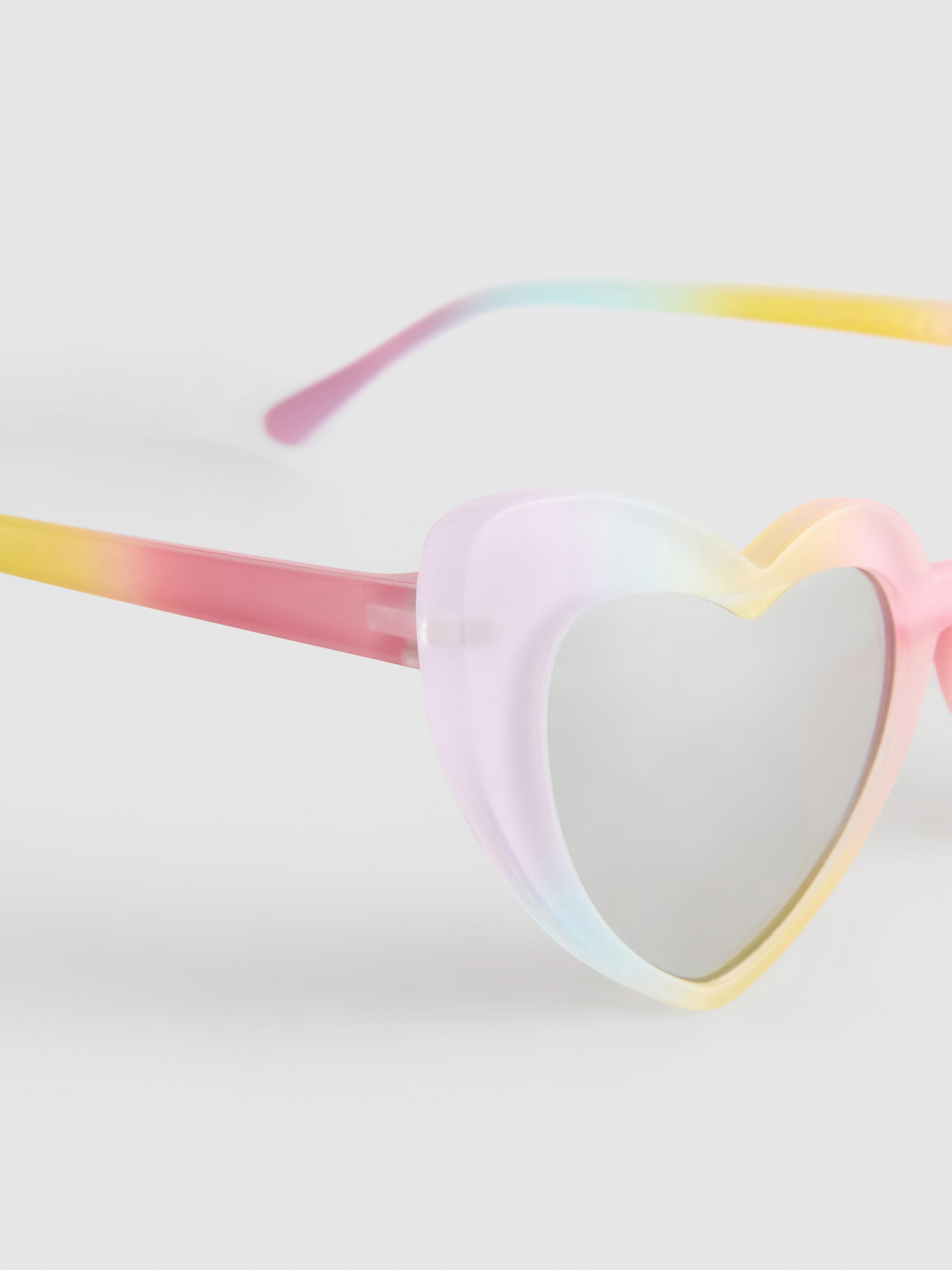 Okulary przeciwsłoneczne w serca typu „kocie oko”