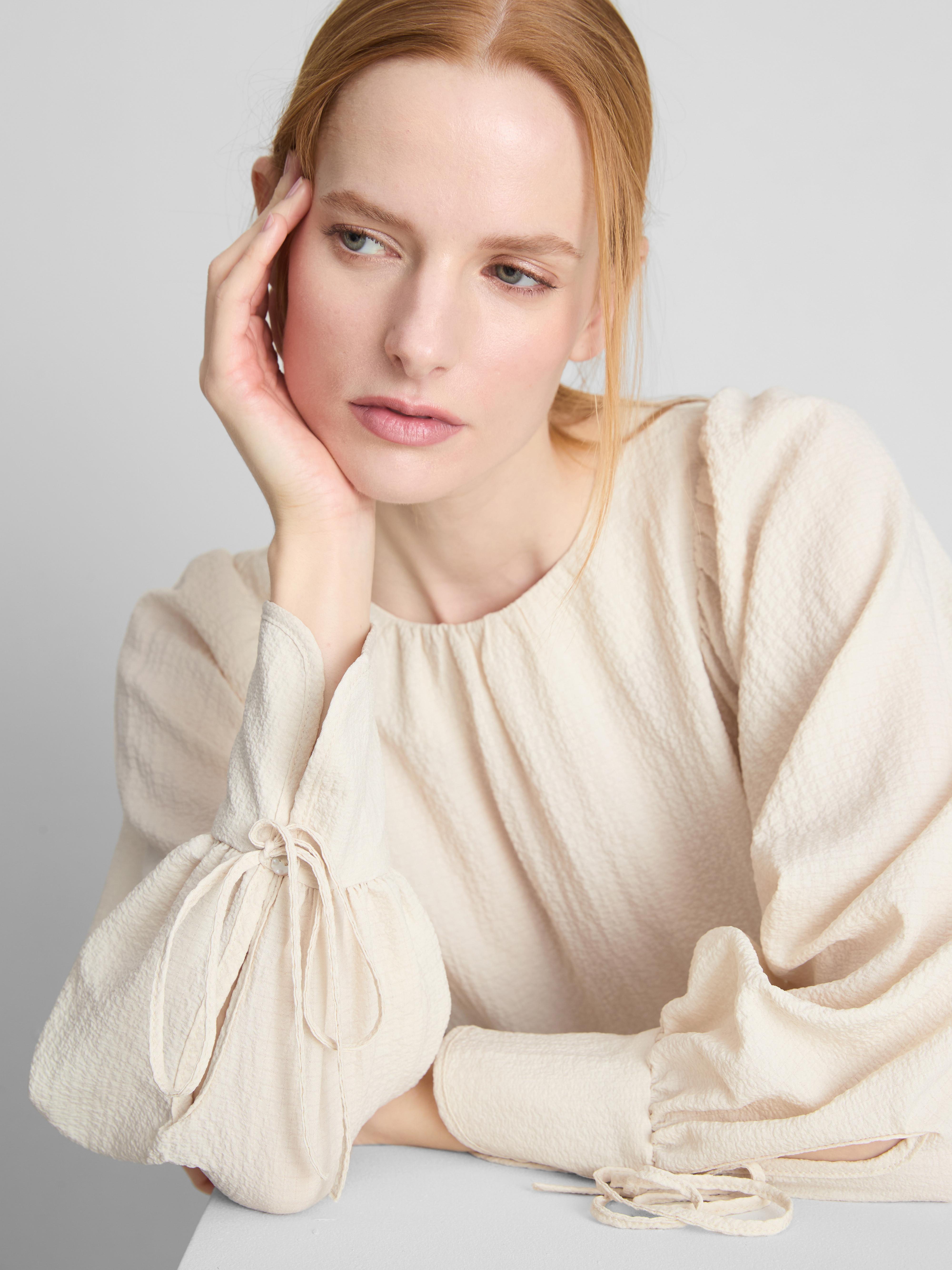 Textured Balloon-Sleeve Blouse