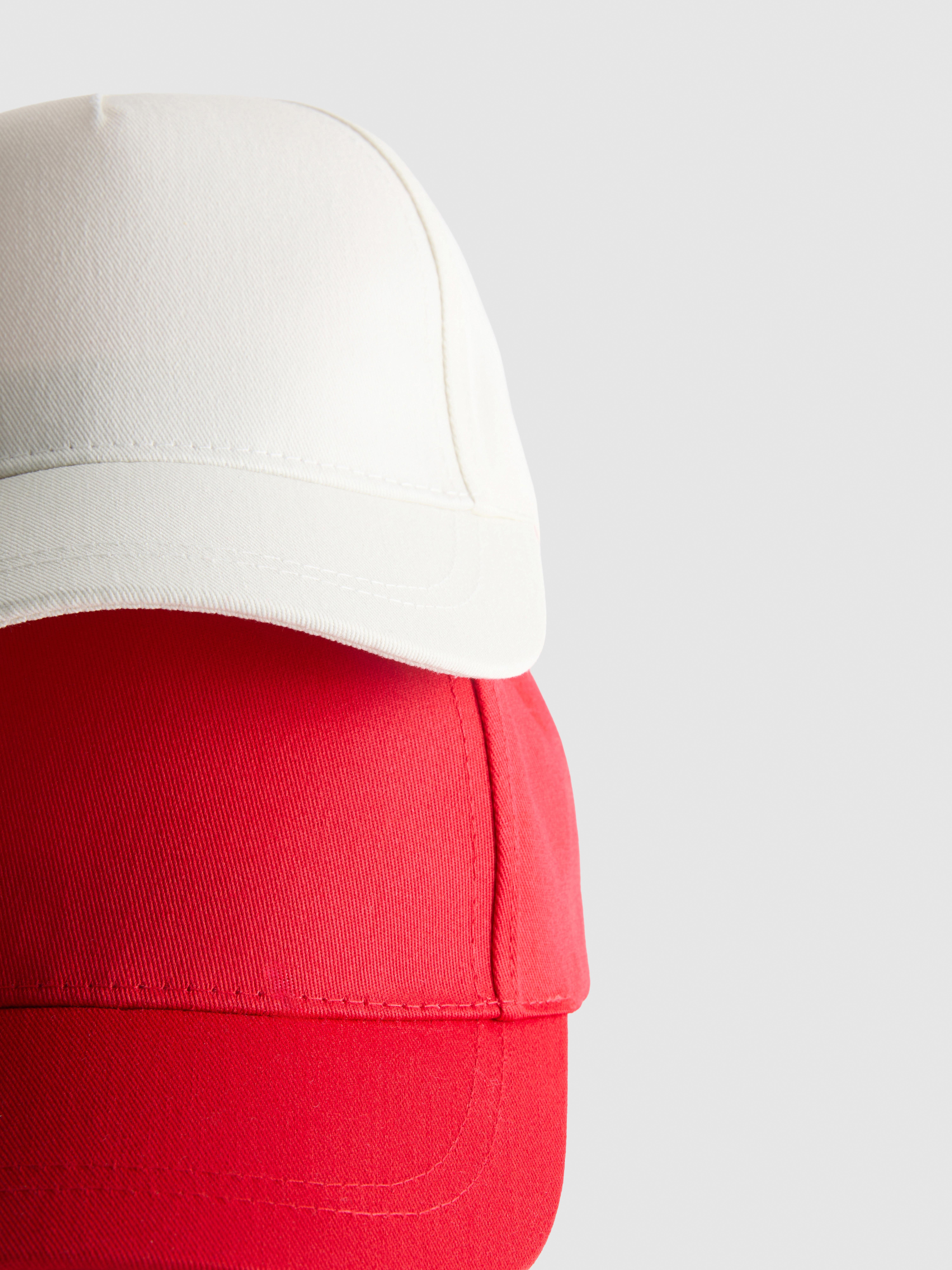 Lot de 2 casquettes de baseball