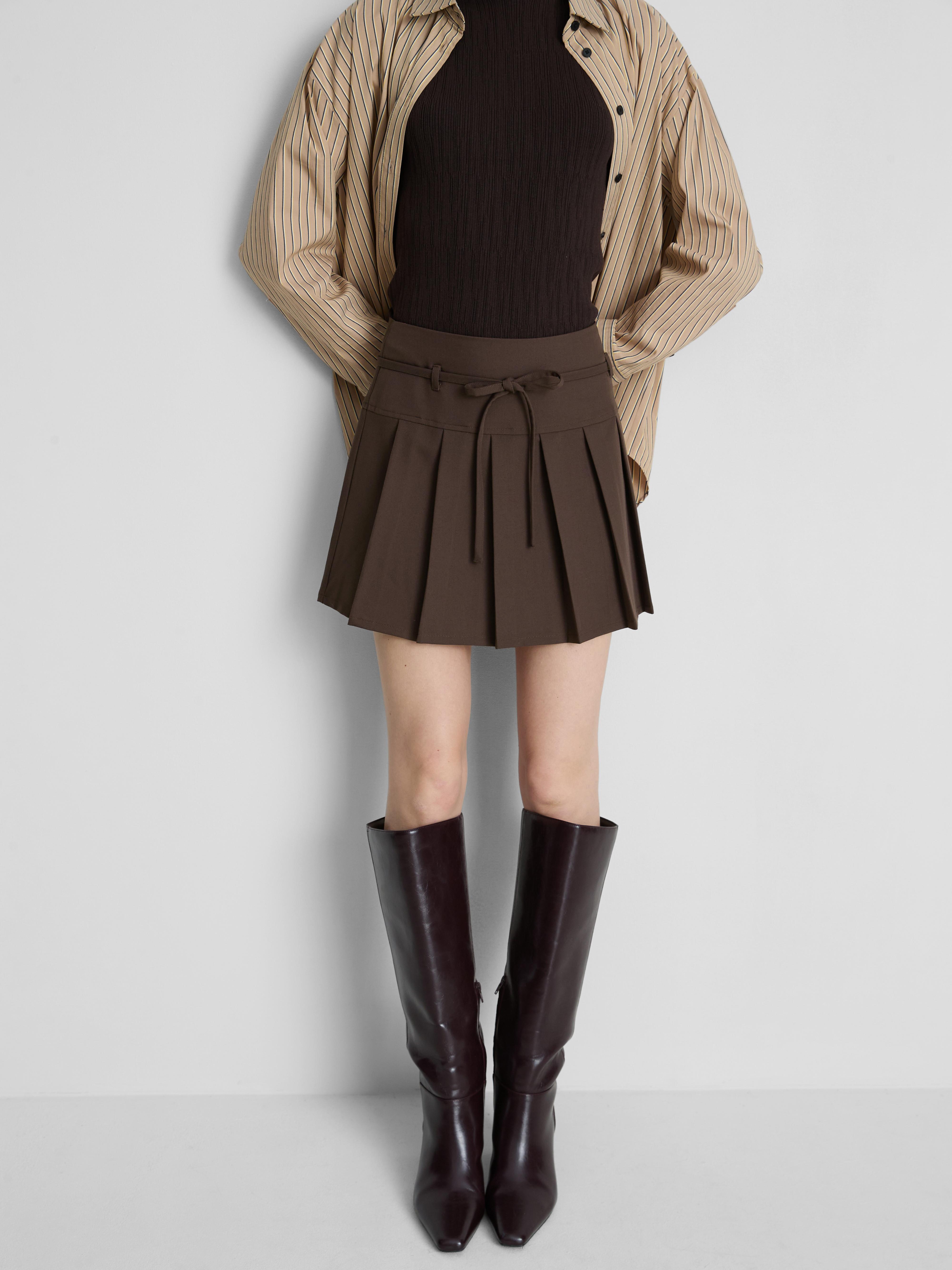 Mini-plooirok met ceintuur
