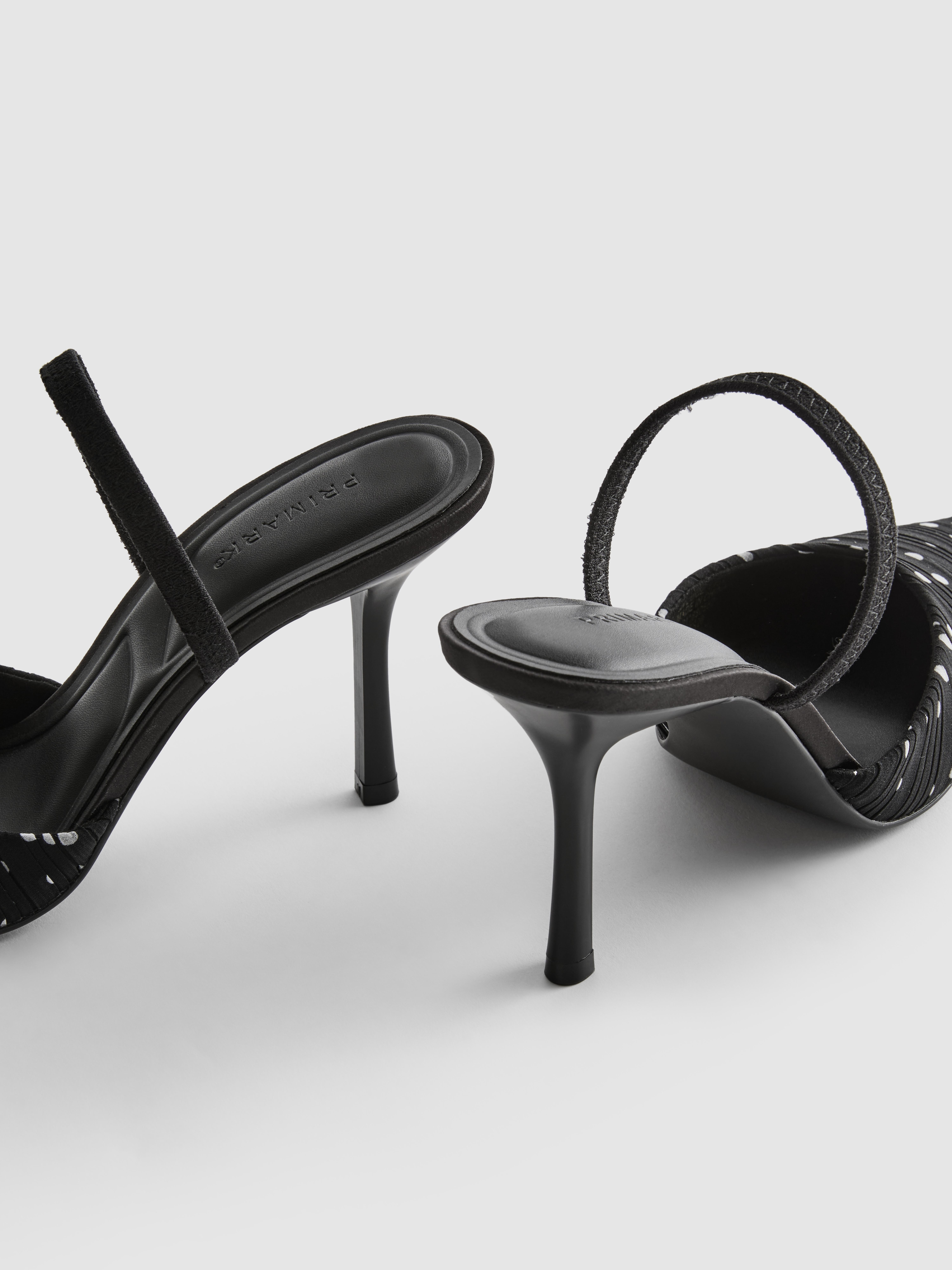 Women's Black Polka Dot Pointed Pumps