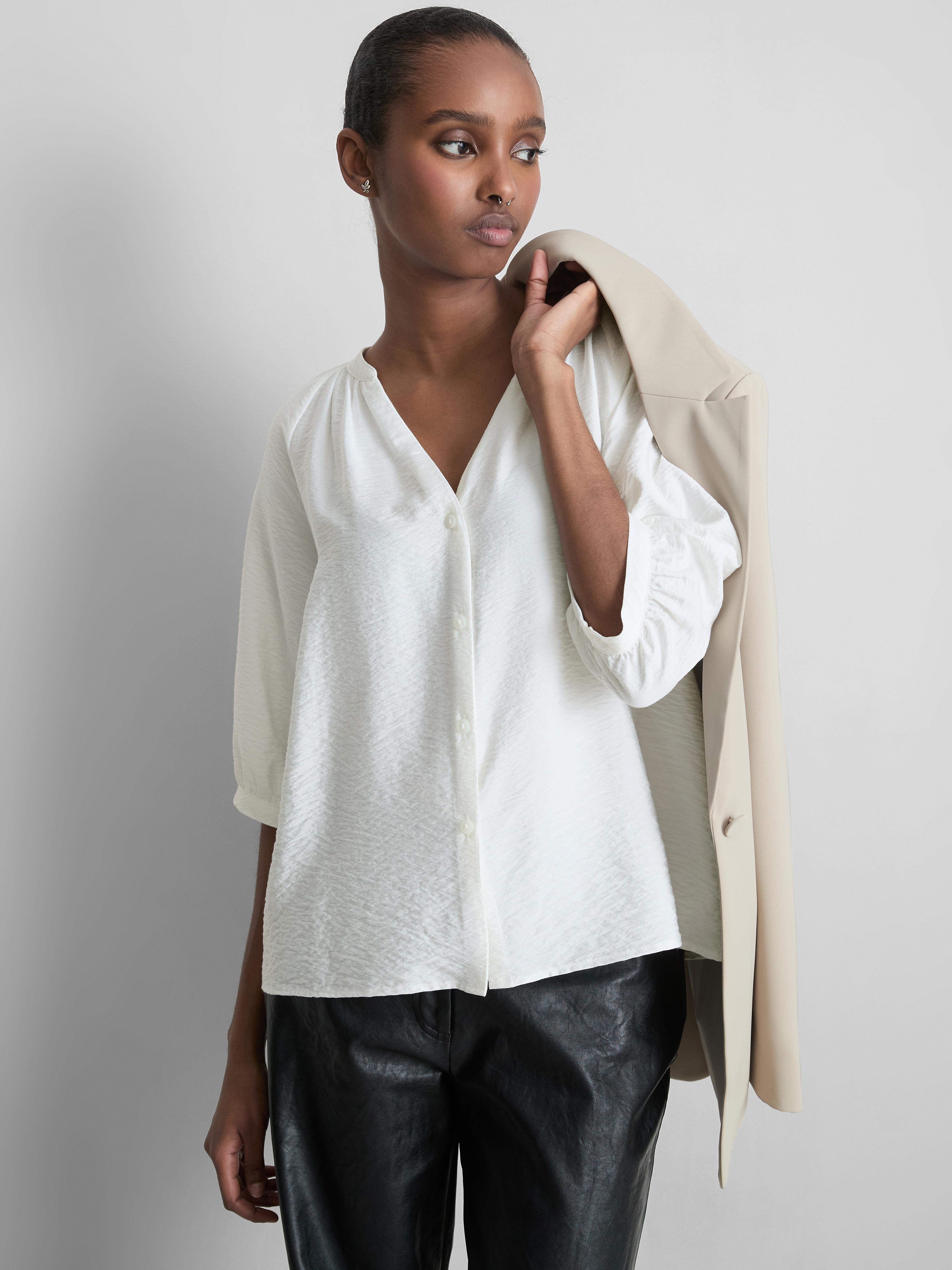 3/4 Sleeve V-Neck Blouse