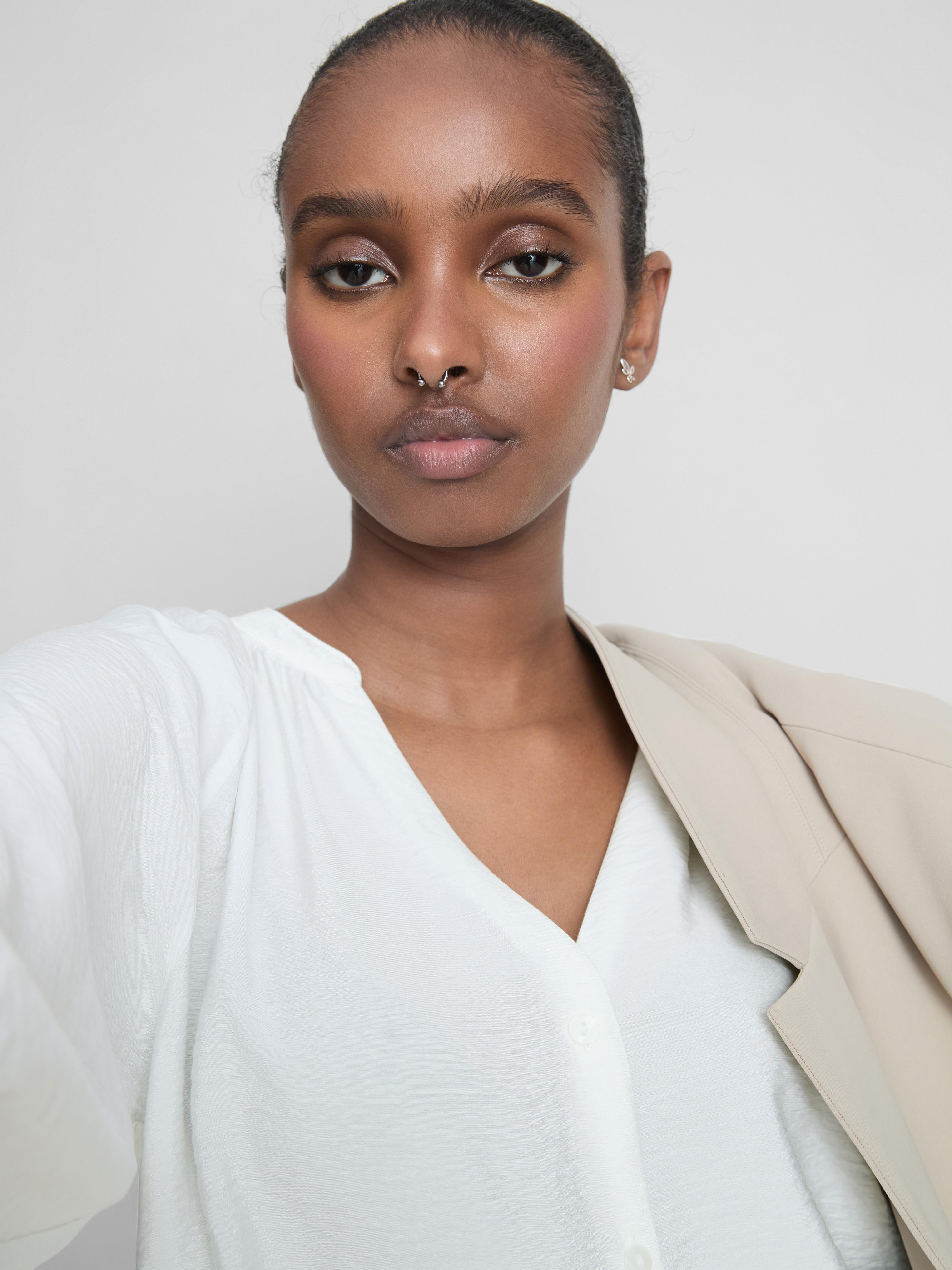 3/4 Sleeve V-Neck Blouse