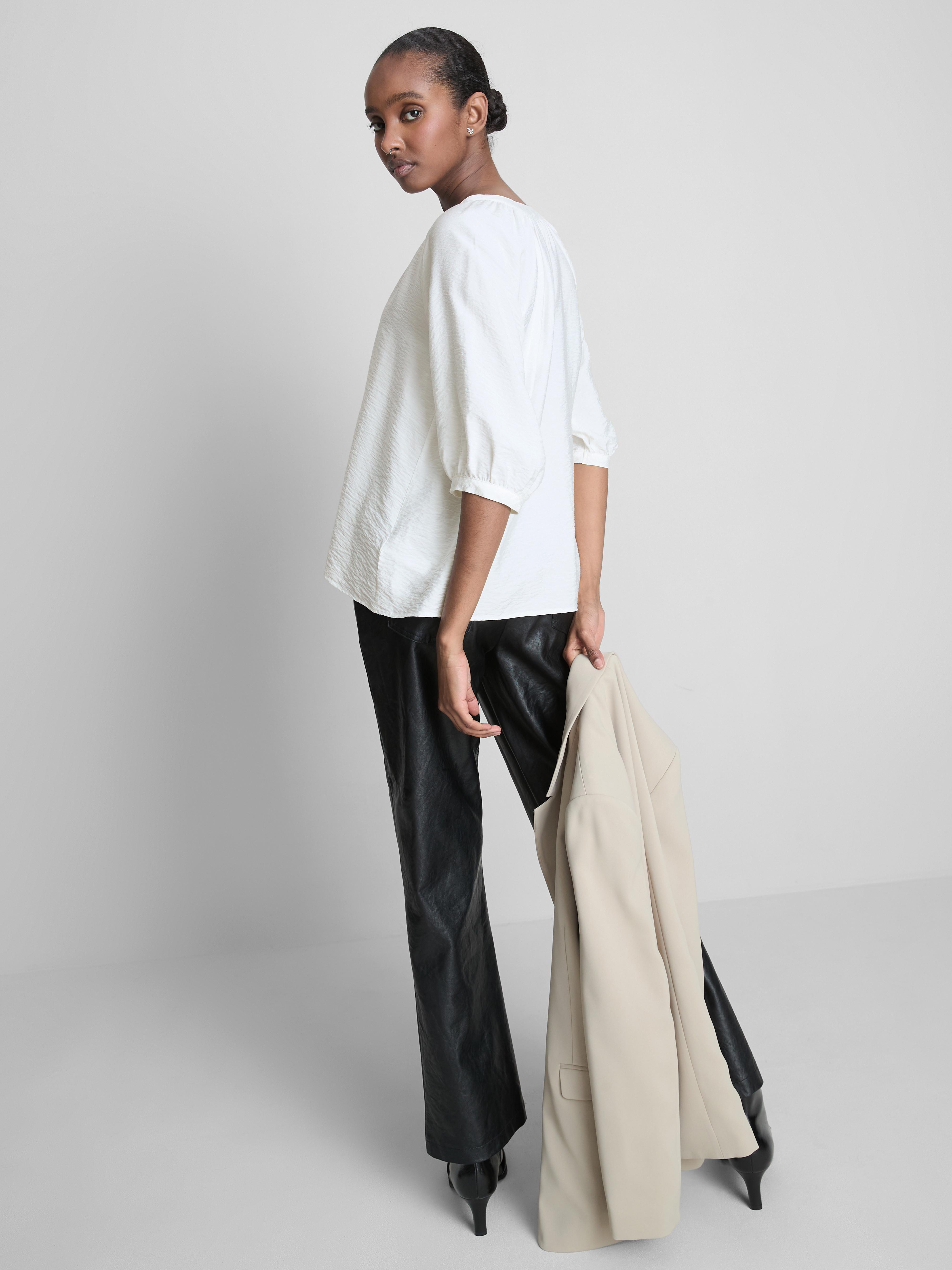 3/4 Sleeve V-Neck Blouse