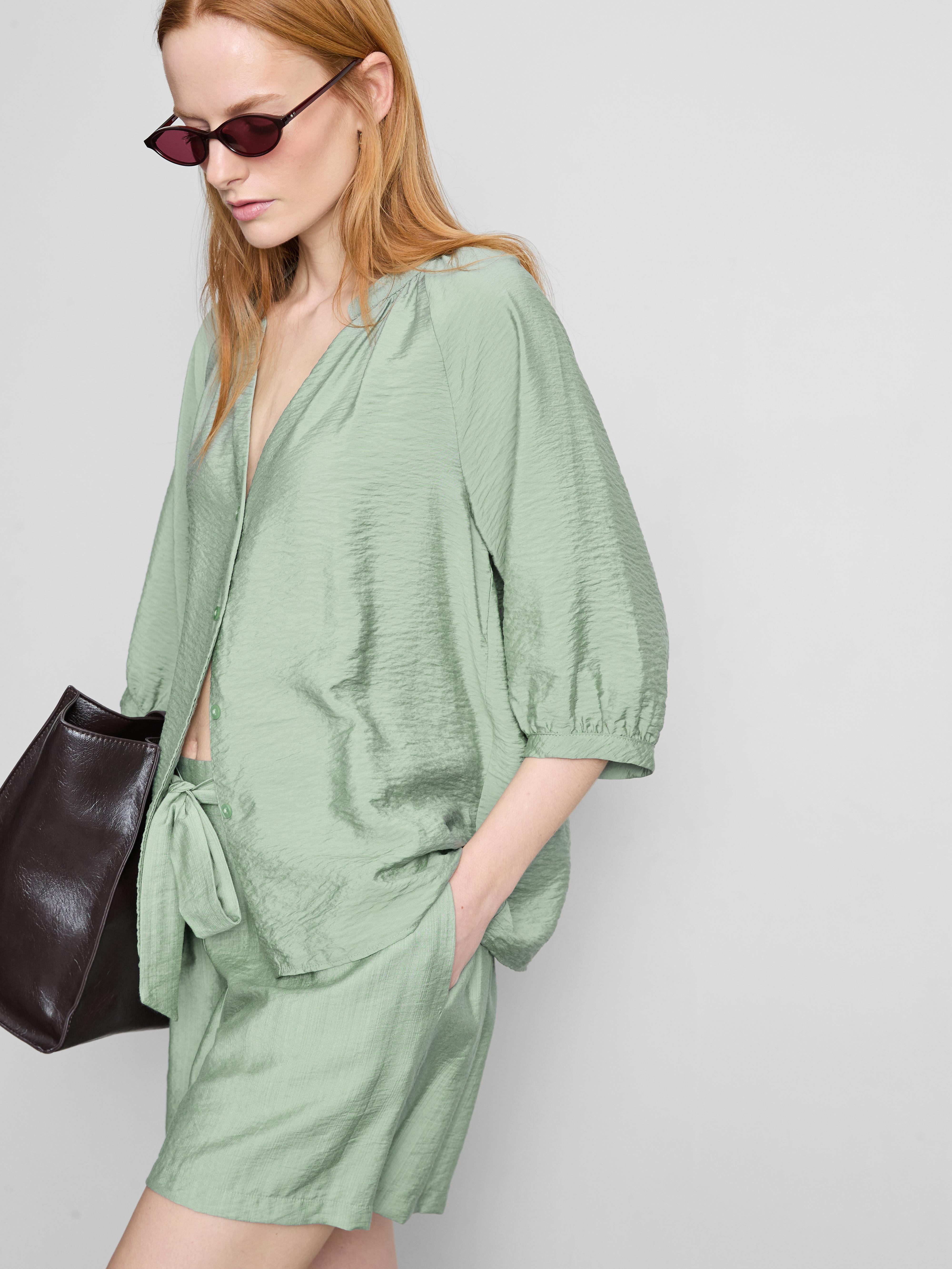 3/4 Sleeve V-Neck Blouse