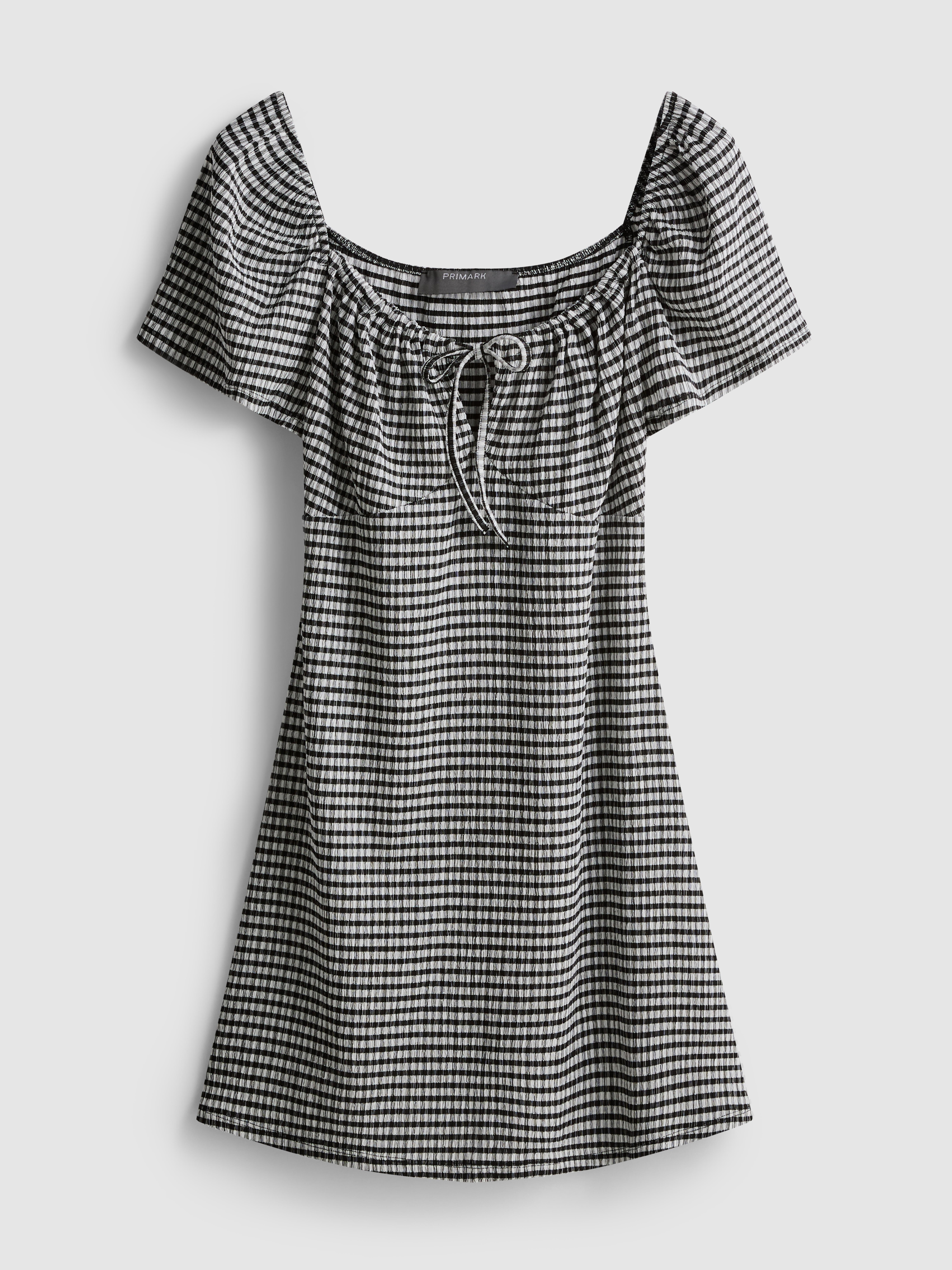 Minikleid in Knitteroptik mit Flügelärmeln