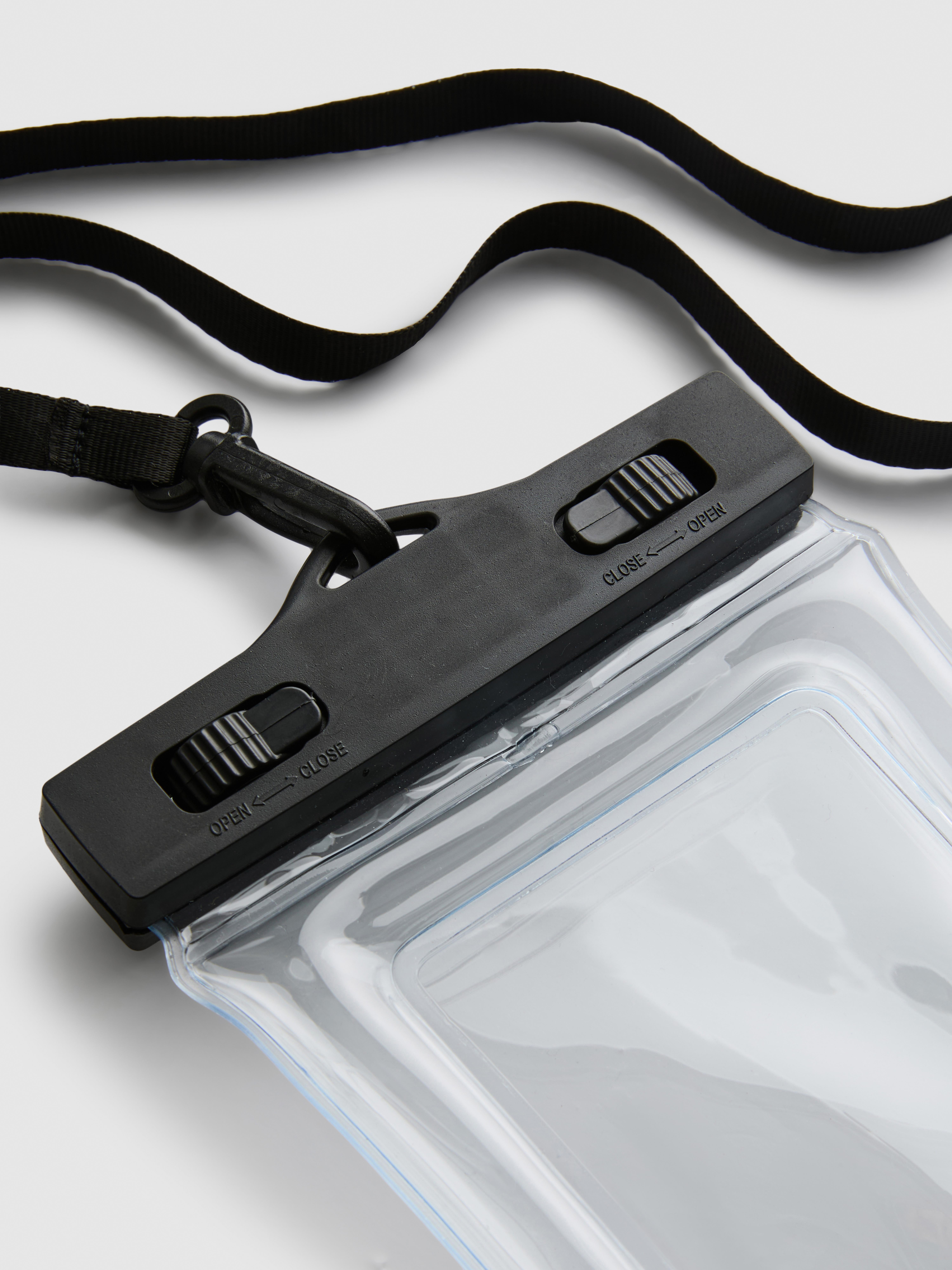 Bolsa impermeable para el móvil