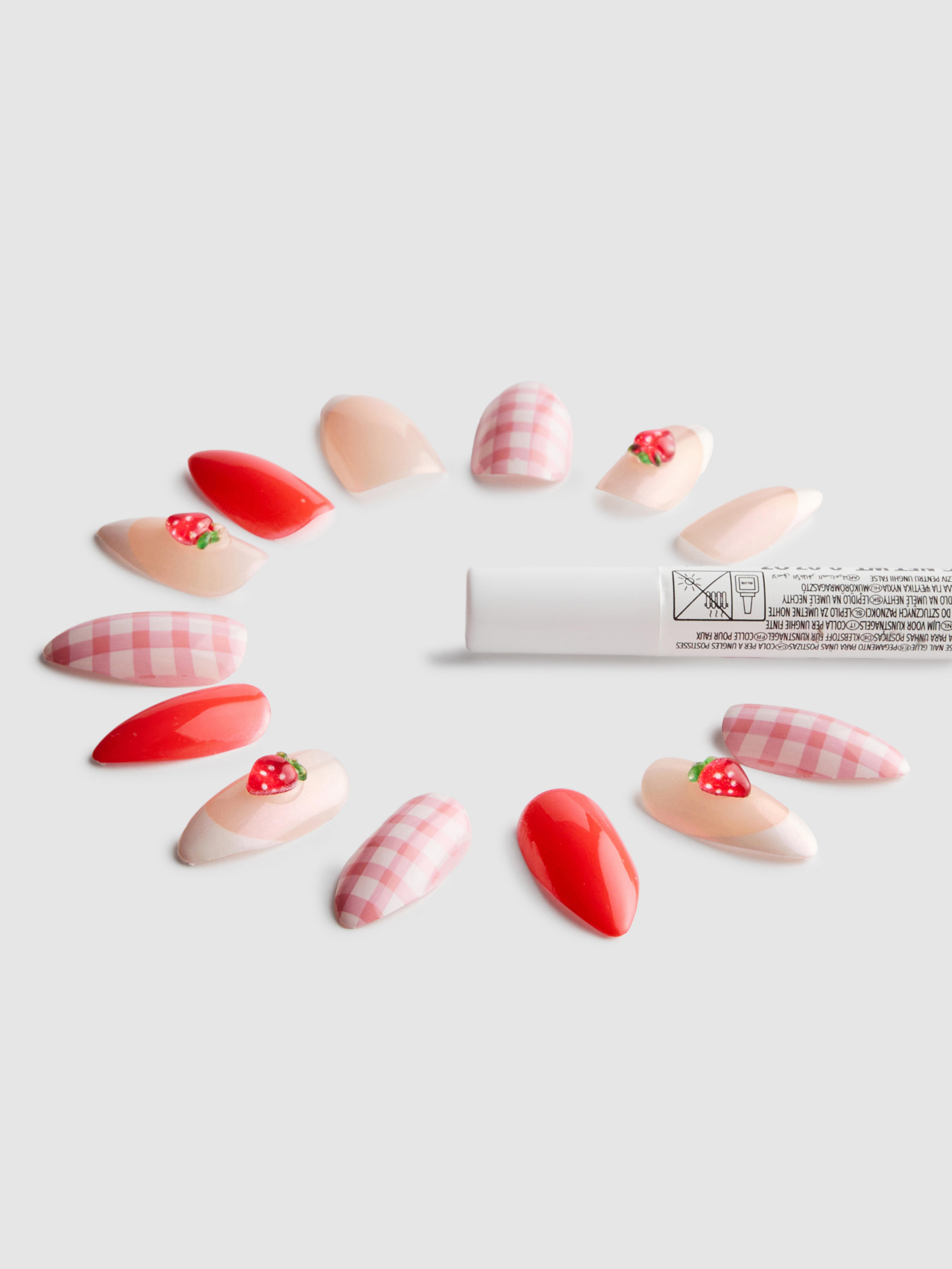 24pk PS...Strawberry Gingham False Nails