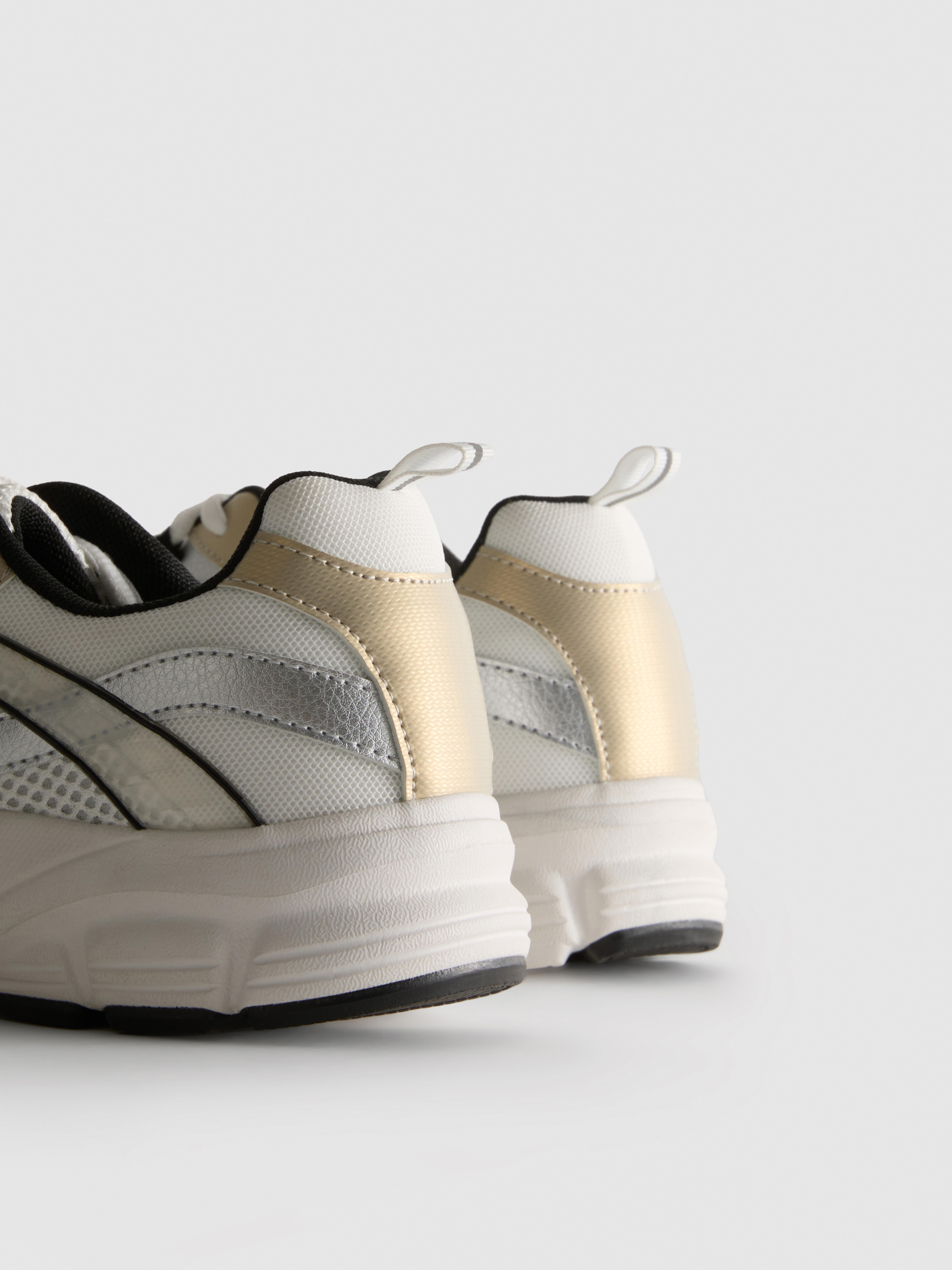 Chunky Dad Sneakers