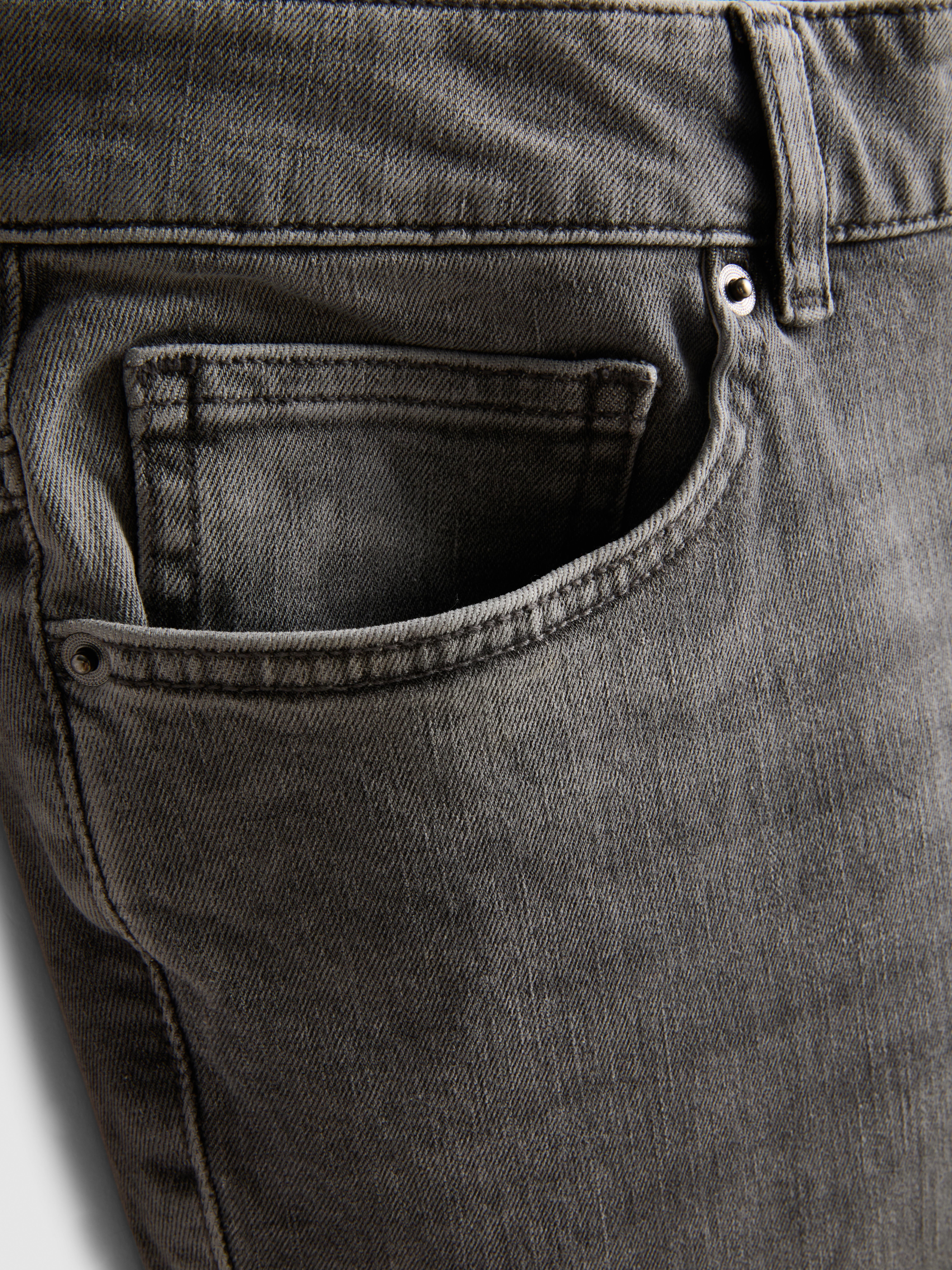 Mid-Rise Slim Fit Jeans