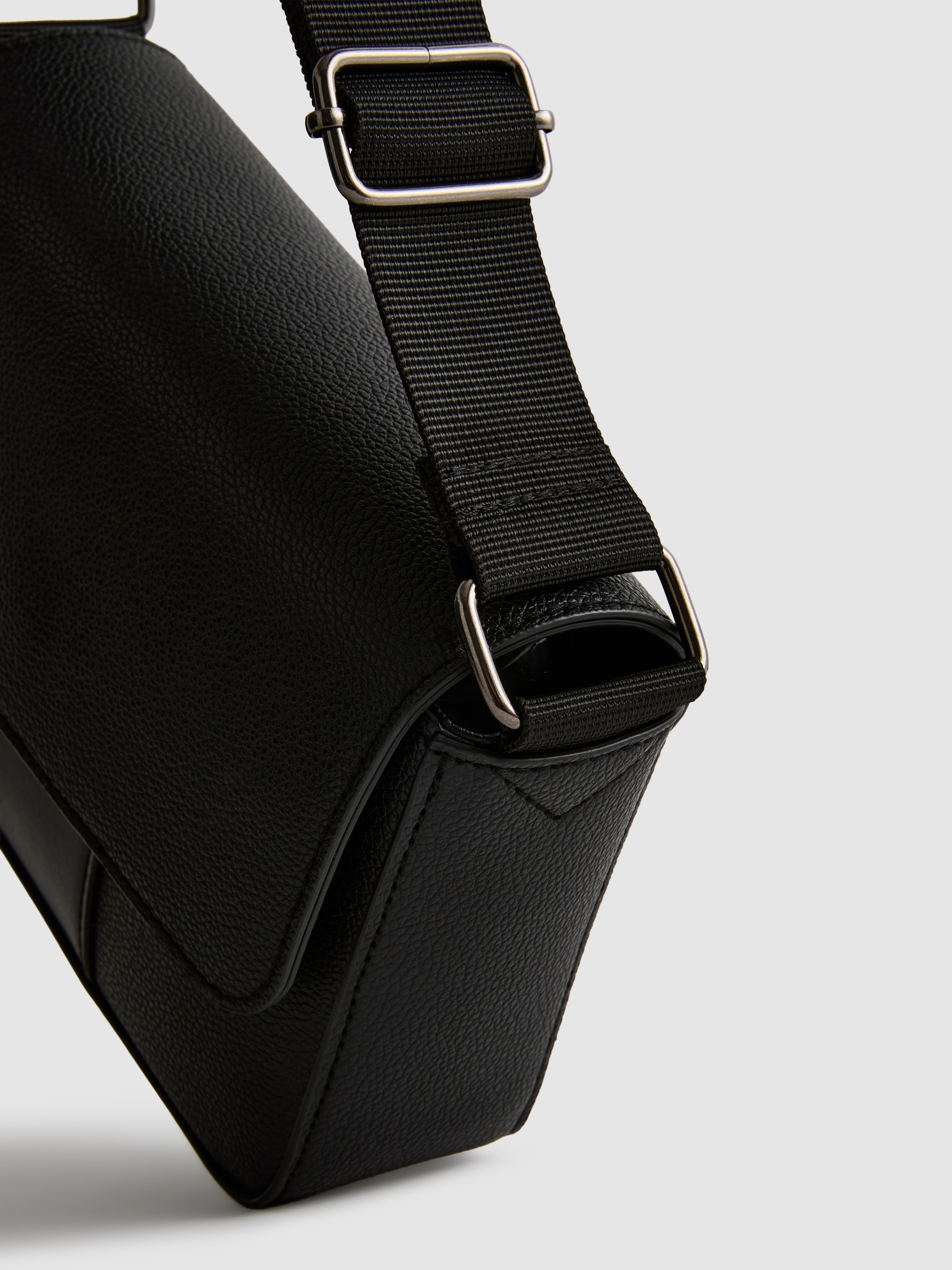 Crossbody Purse With Snap Buttons