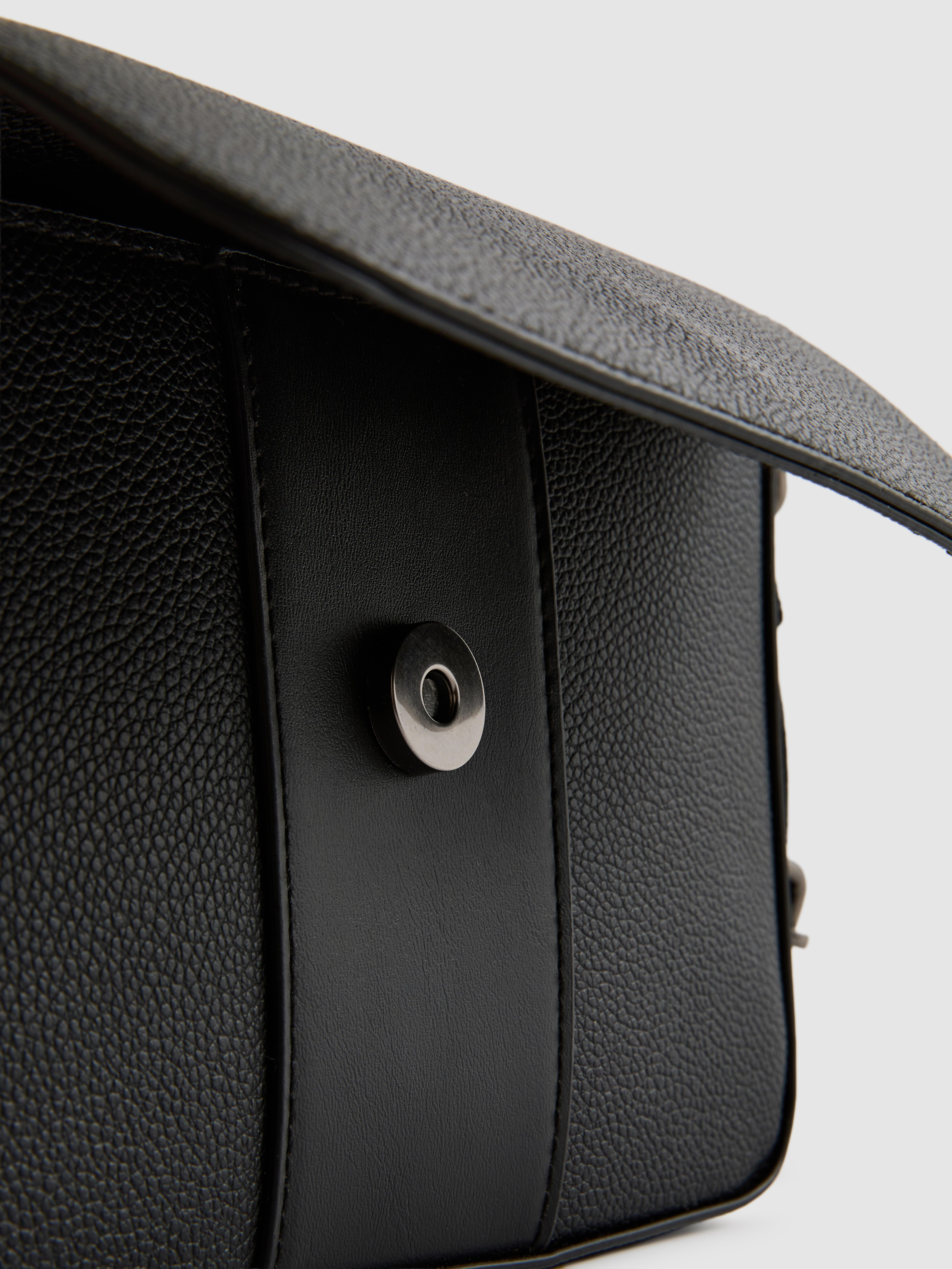 Crossbody Purse With Snap Buttons