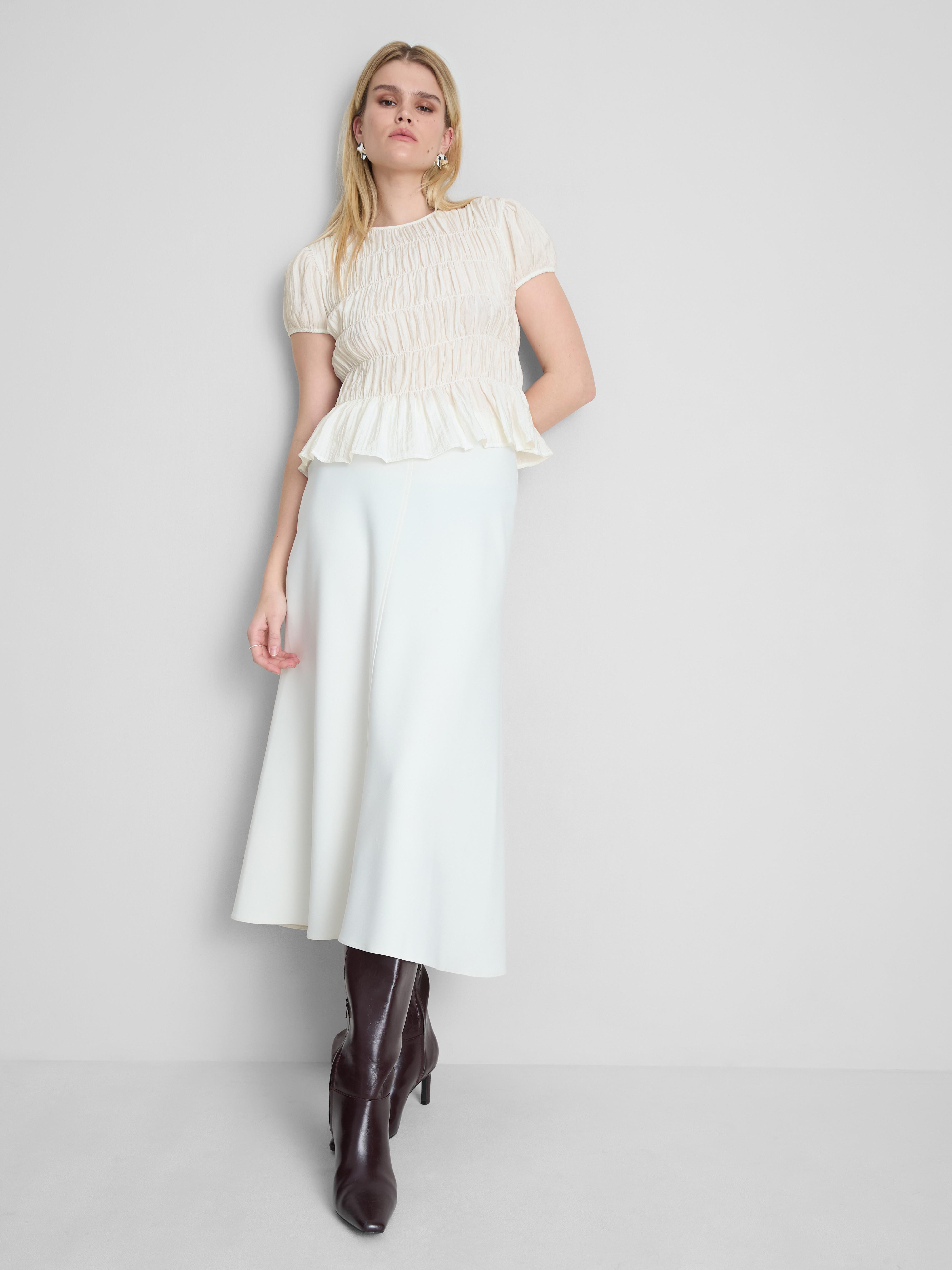 Riasený top s krátkym rukávom