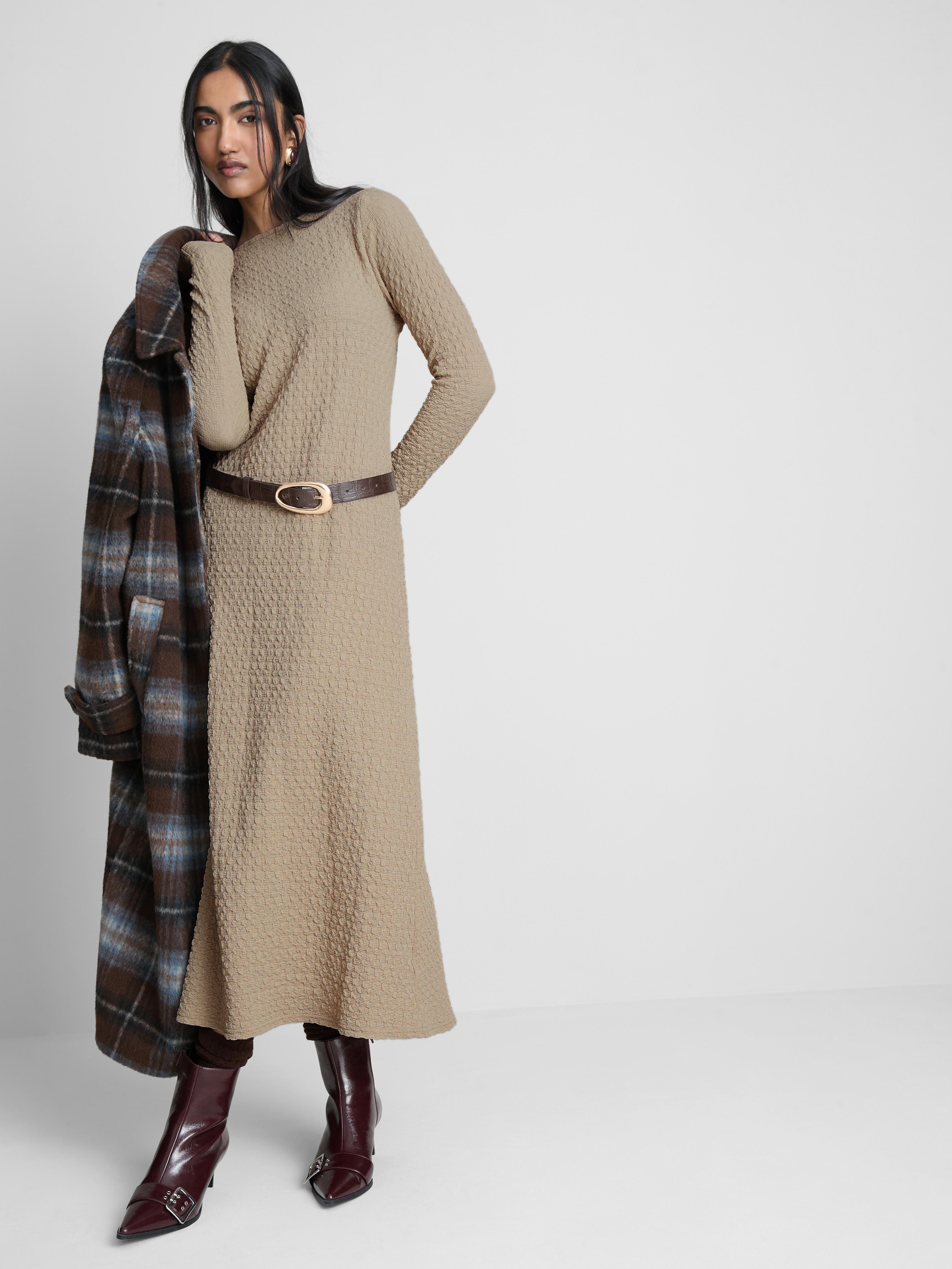 Women's Stone Long-Sleeve Textured Midi Dress