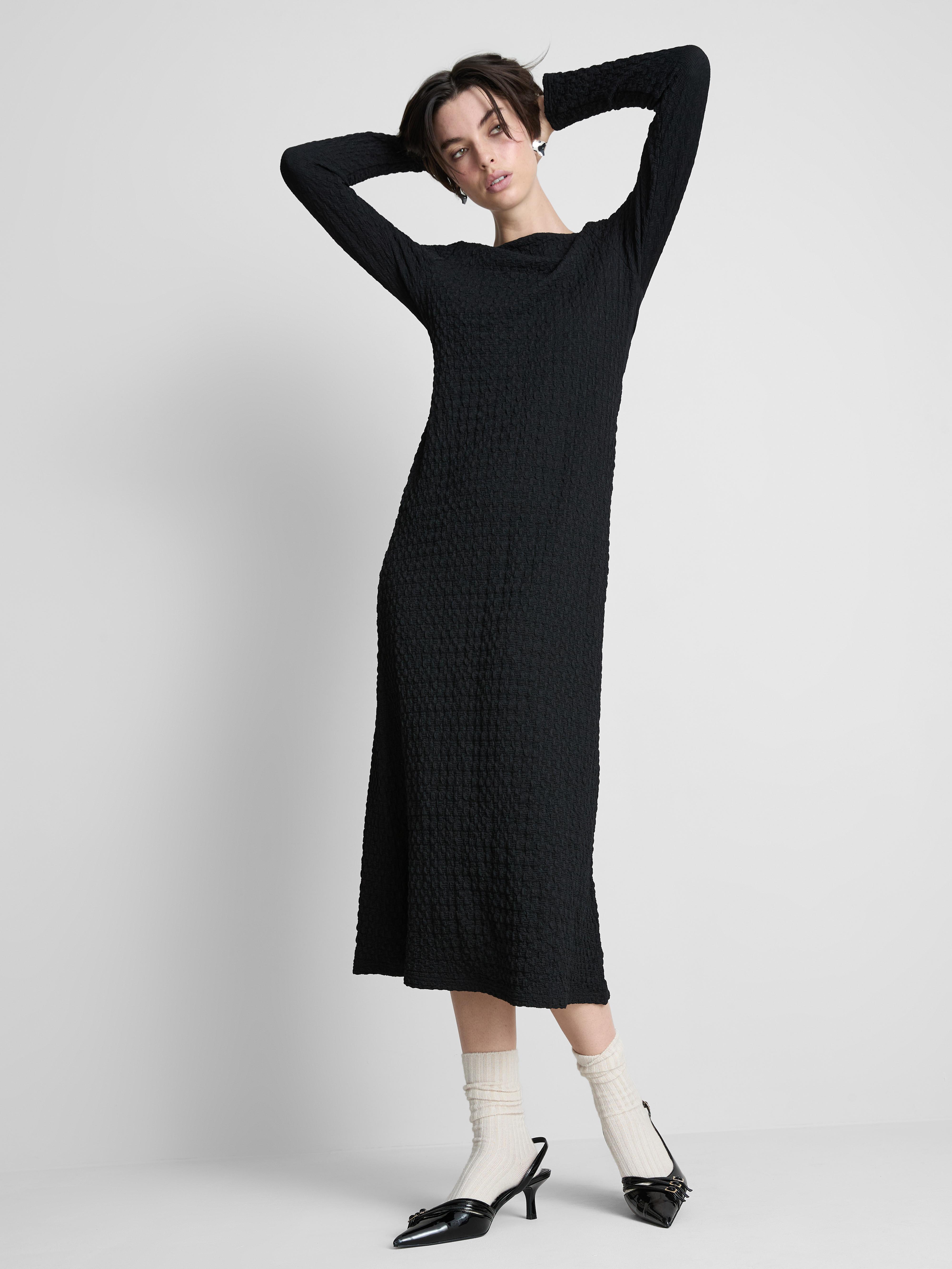 Women's Black Long-Sleeve Textured Midi Dress