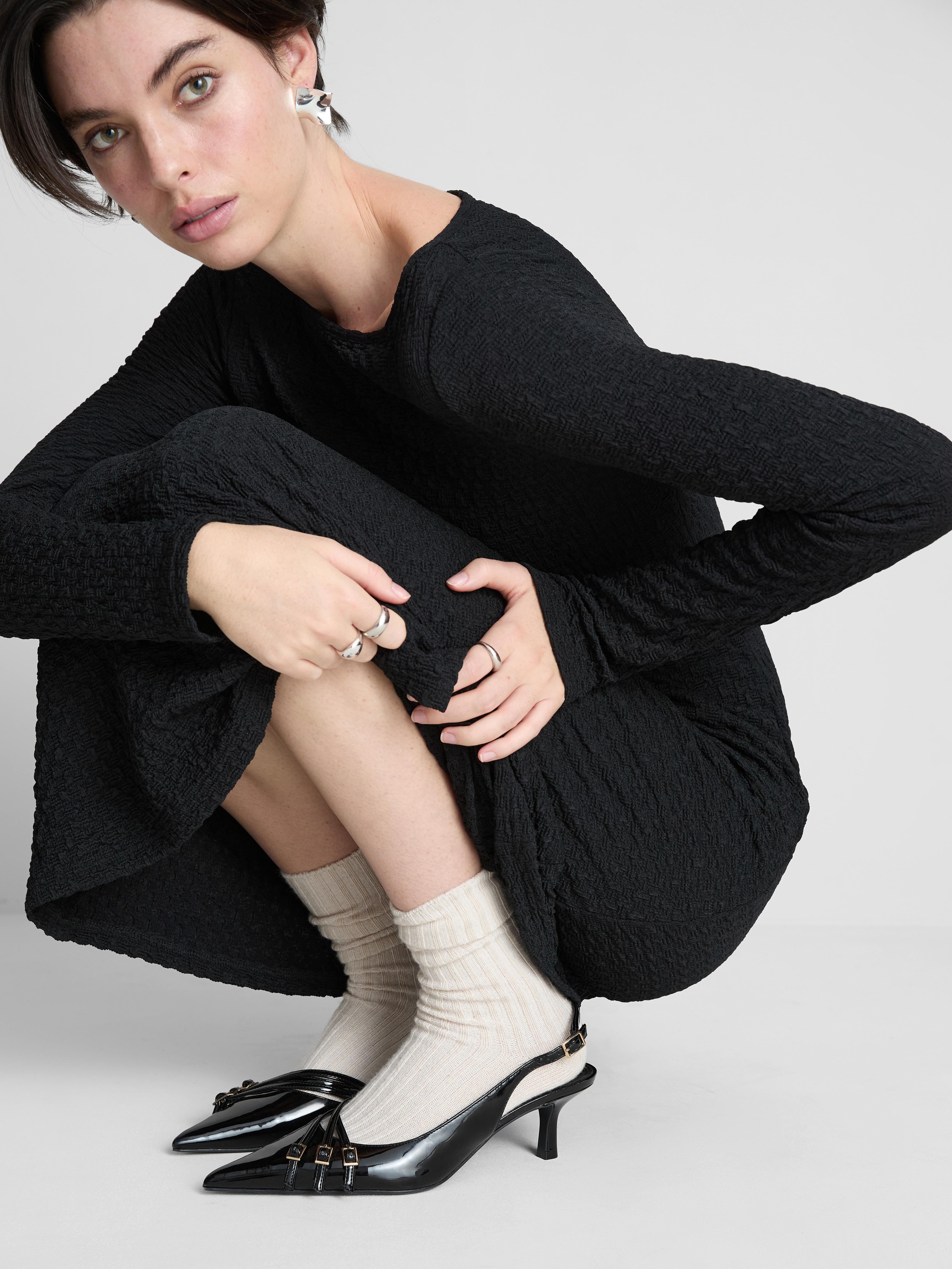 Women's Black Long-Sleeve Textured Midi Dress