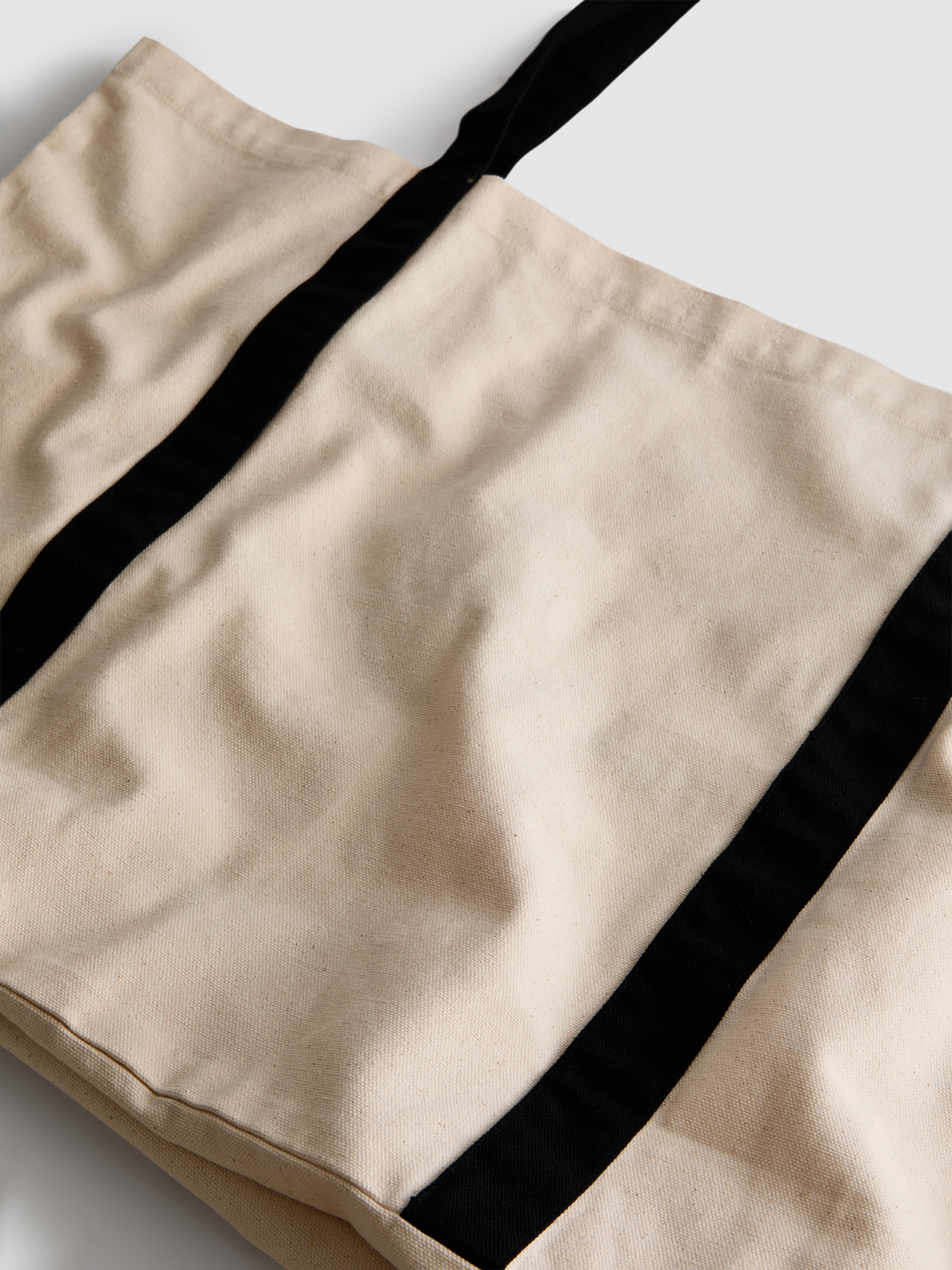 Disney’s Mickey and Friends XL Graphic Canvas Bag