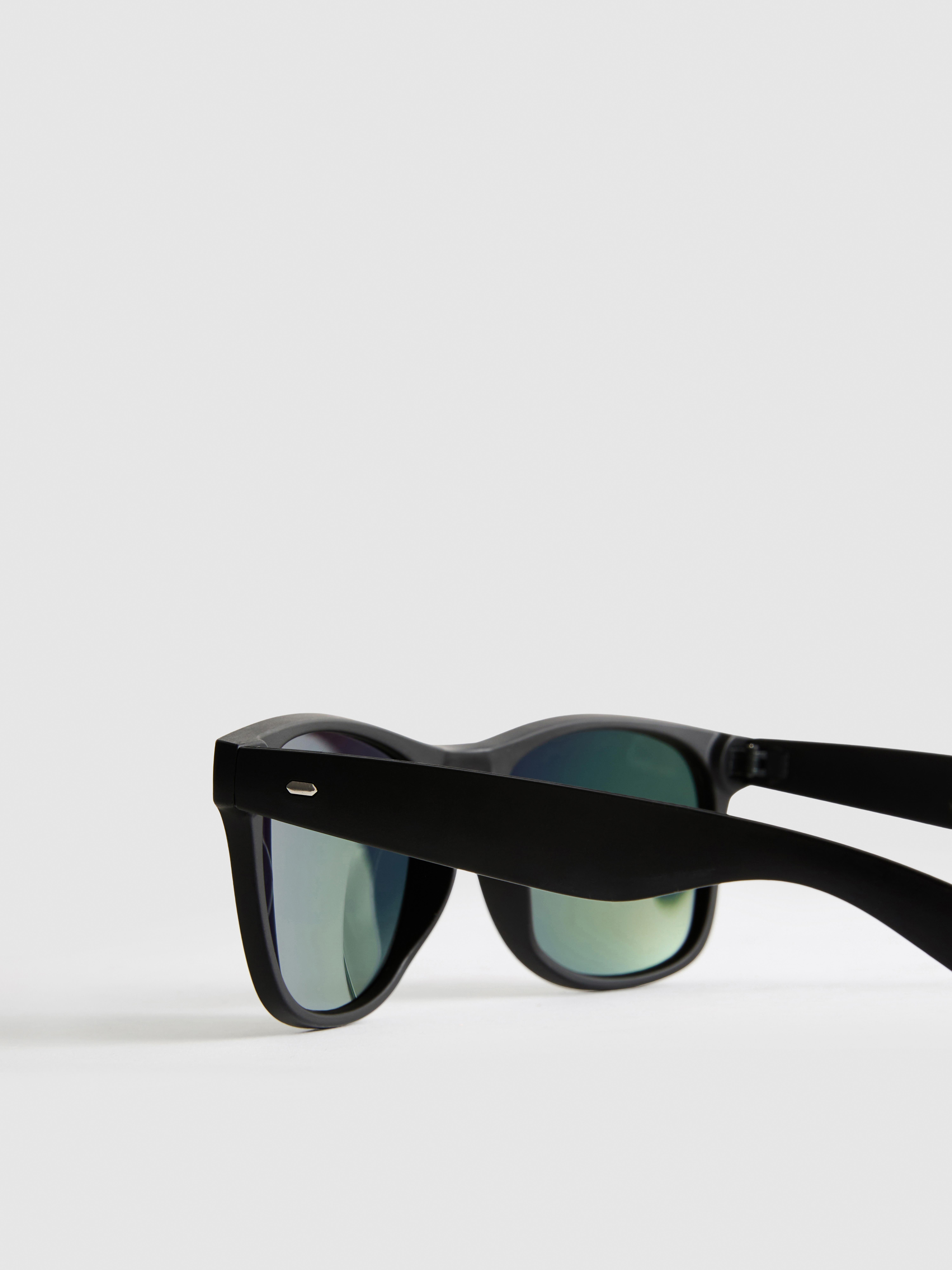 Rectangular Mirrored Sunglasses