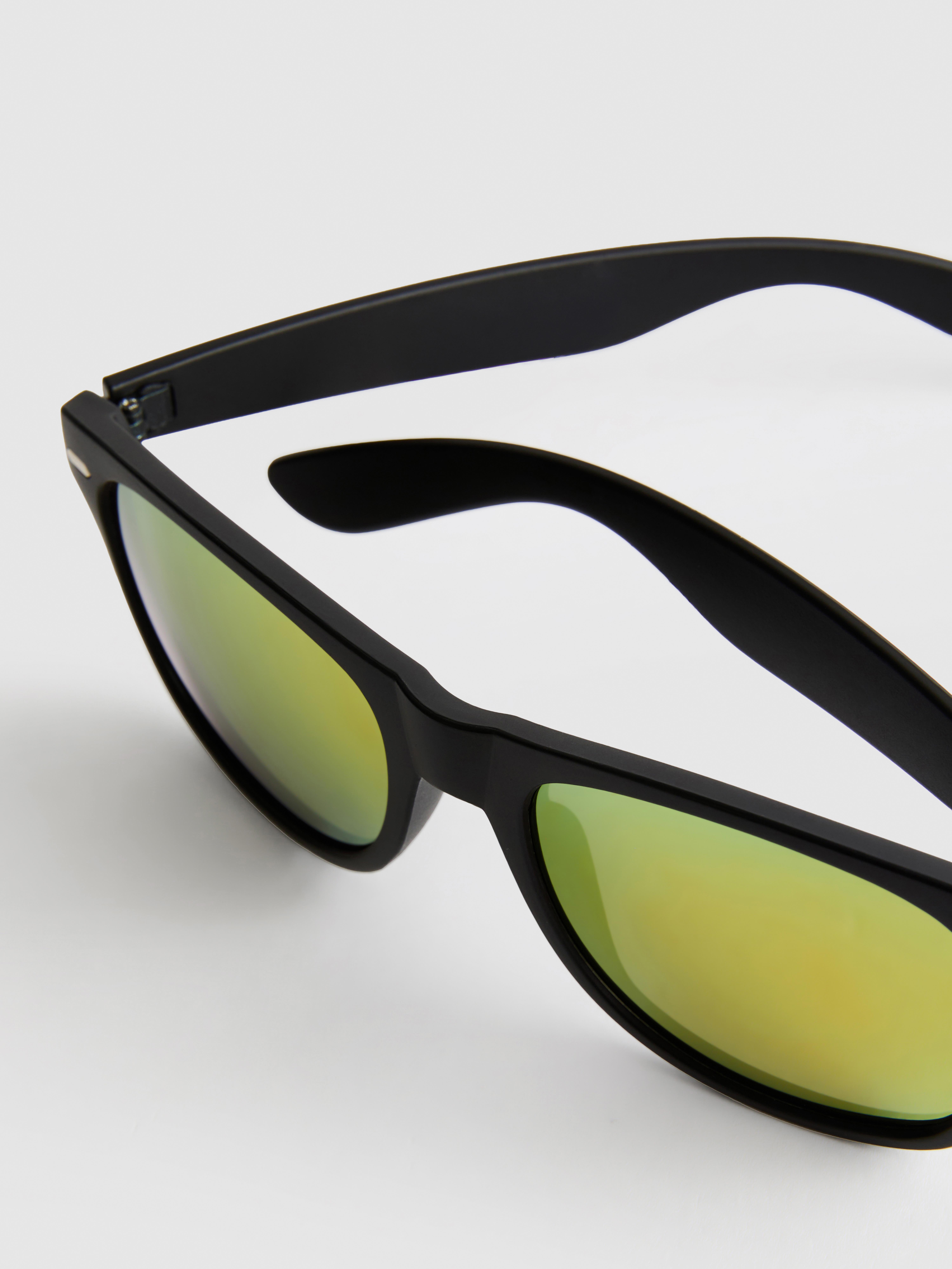 Rectangular Mirrored Sunglasses