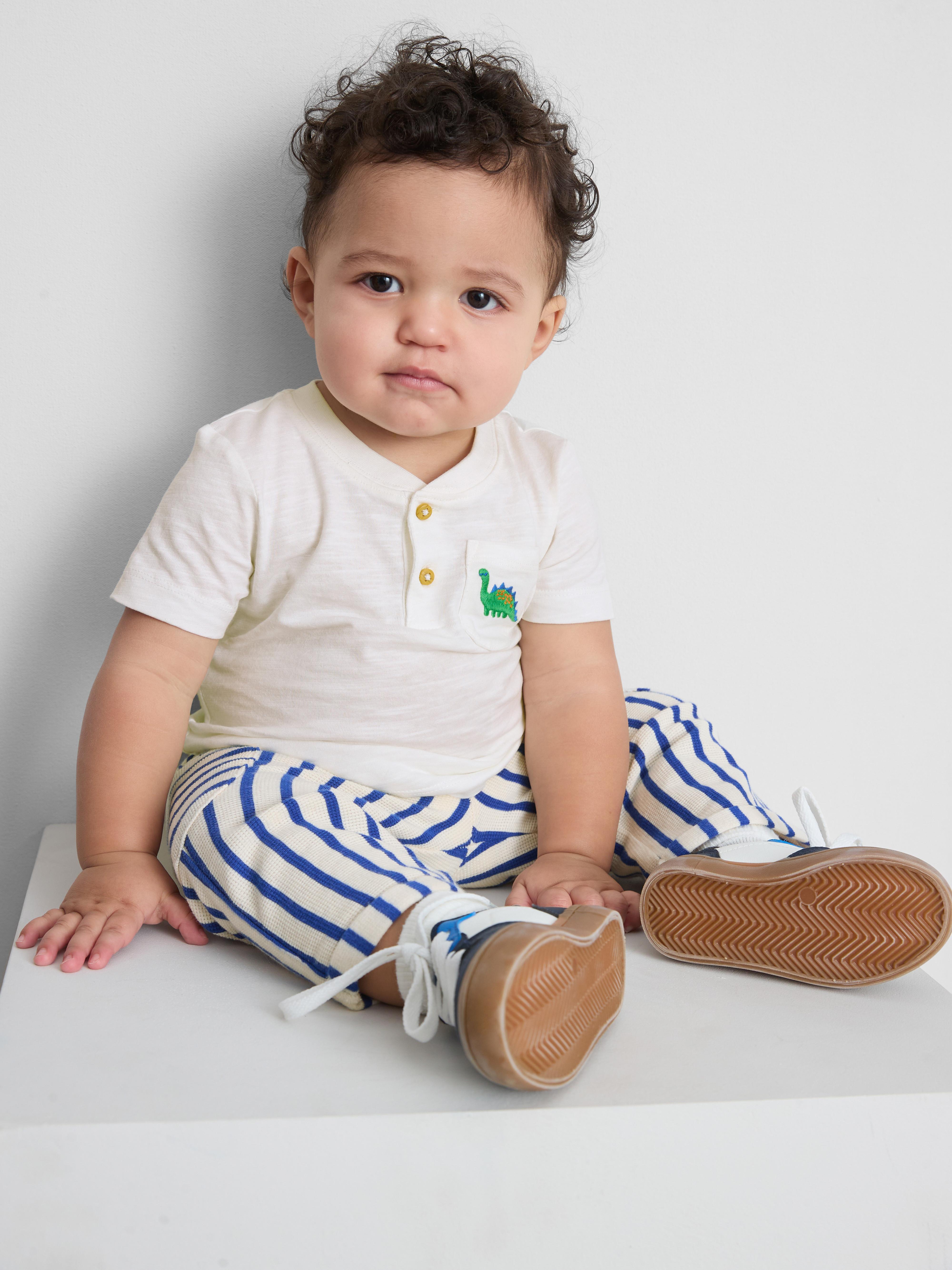 Baby Boys White 0-36mths | Waffle-Textured T-Shirt and Pants Set