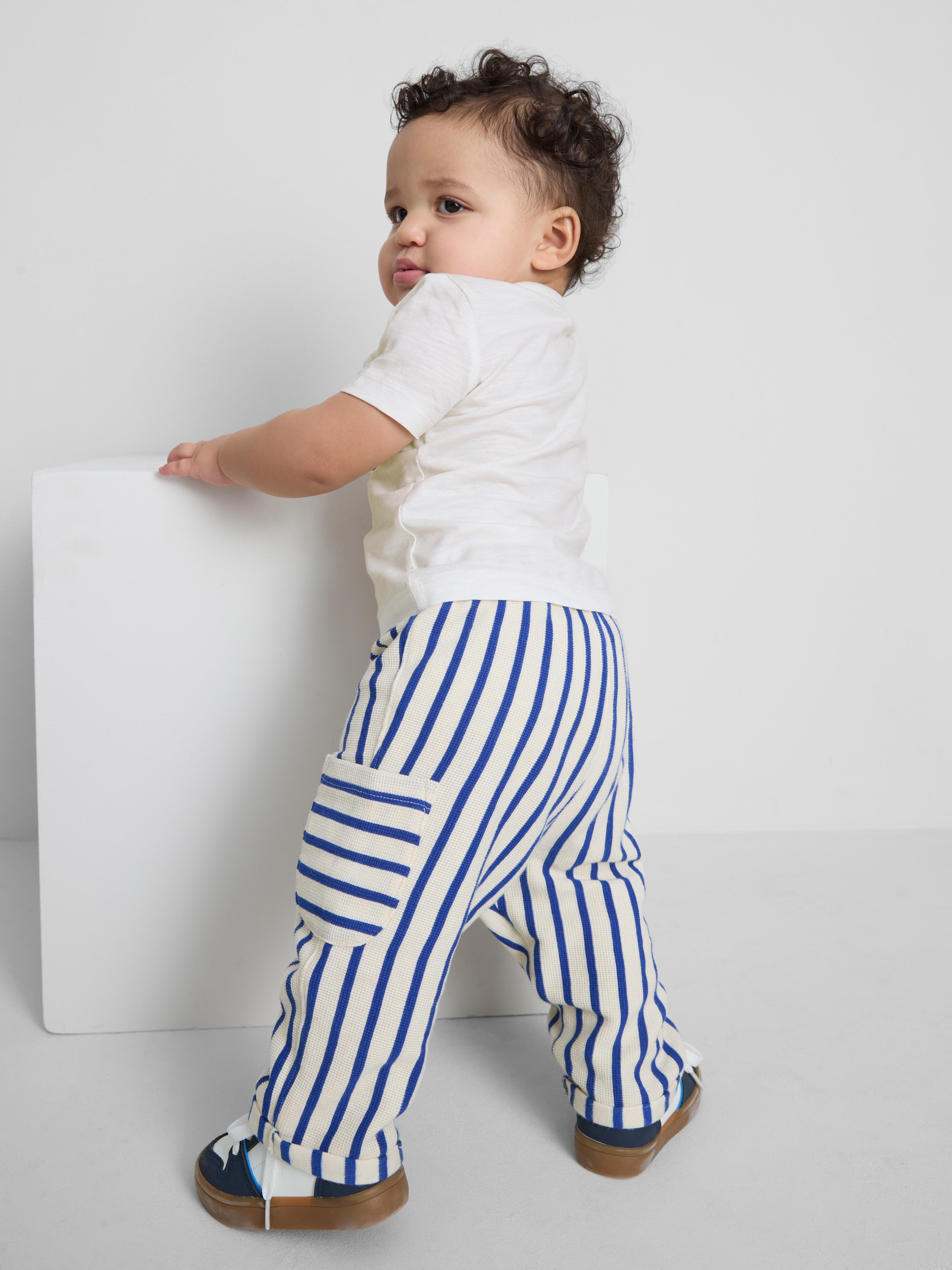 0-36mths | Waffle-Textured T-Shirt and Pants Set