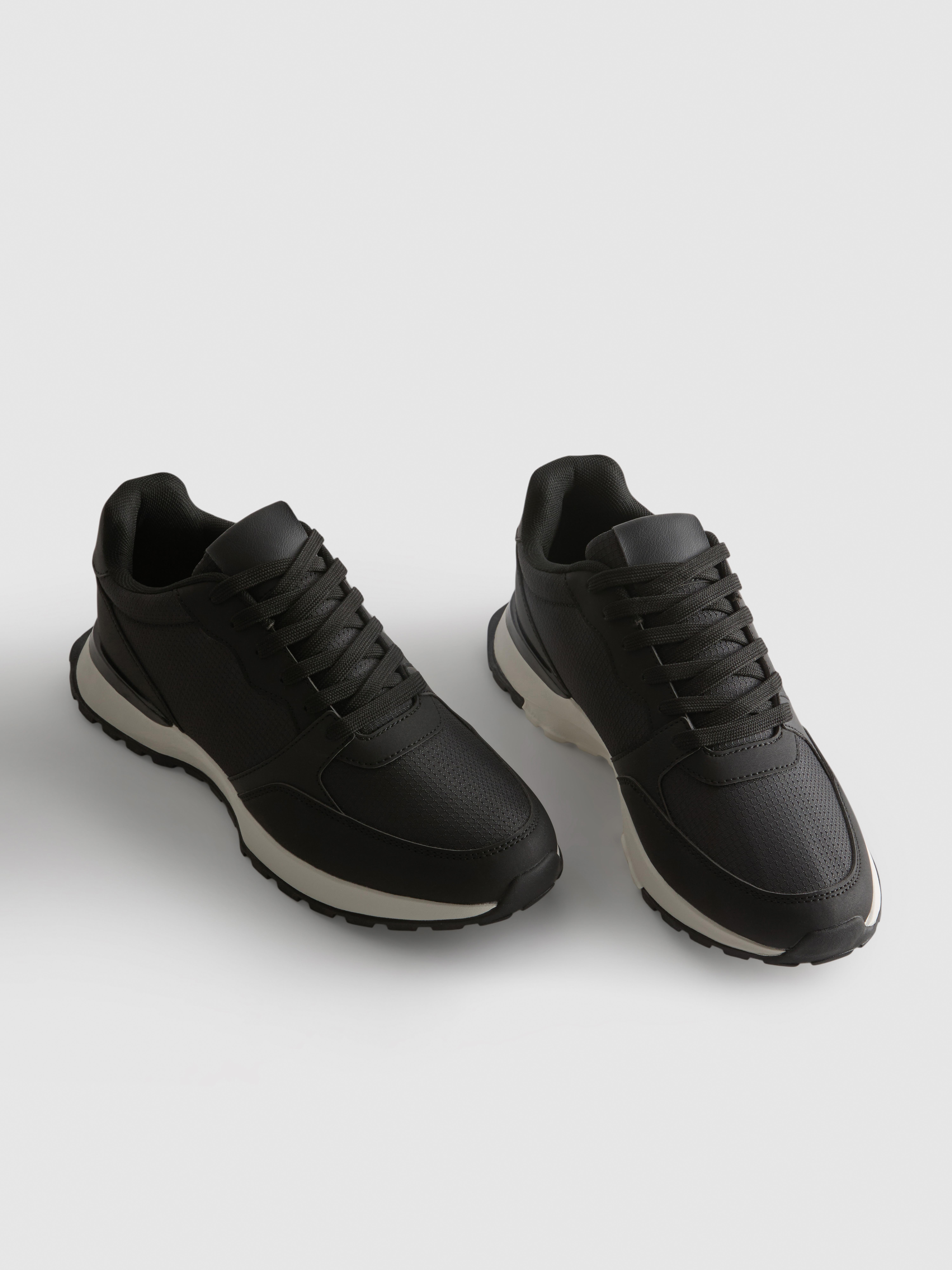 Nizki športni copati