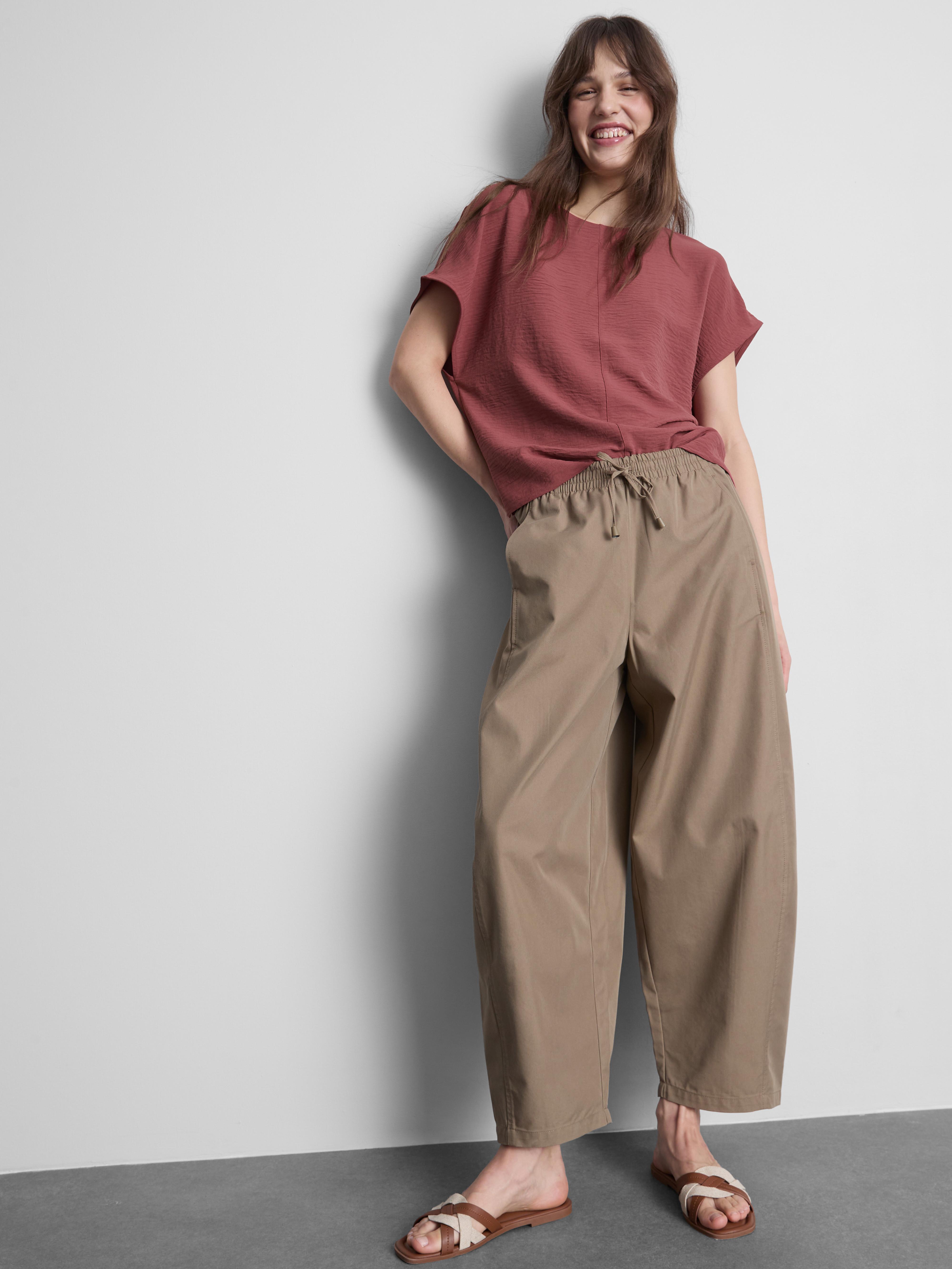 Relaxed Round Neck Air Flow Tee Dark Red