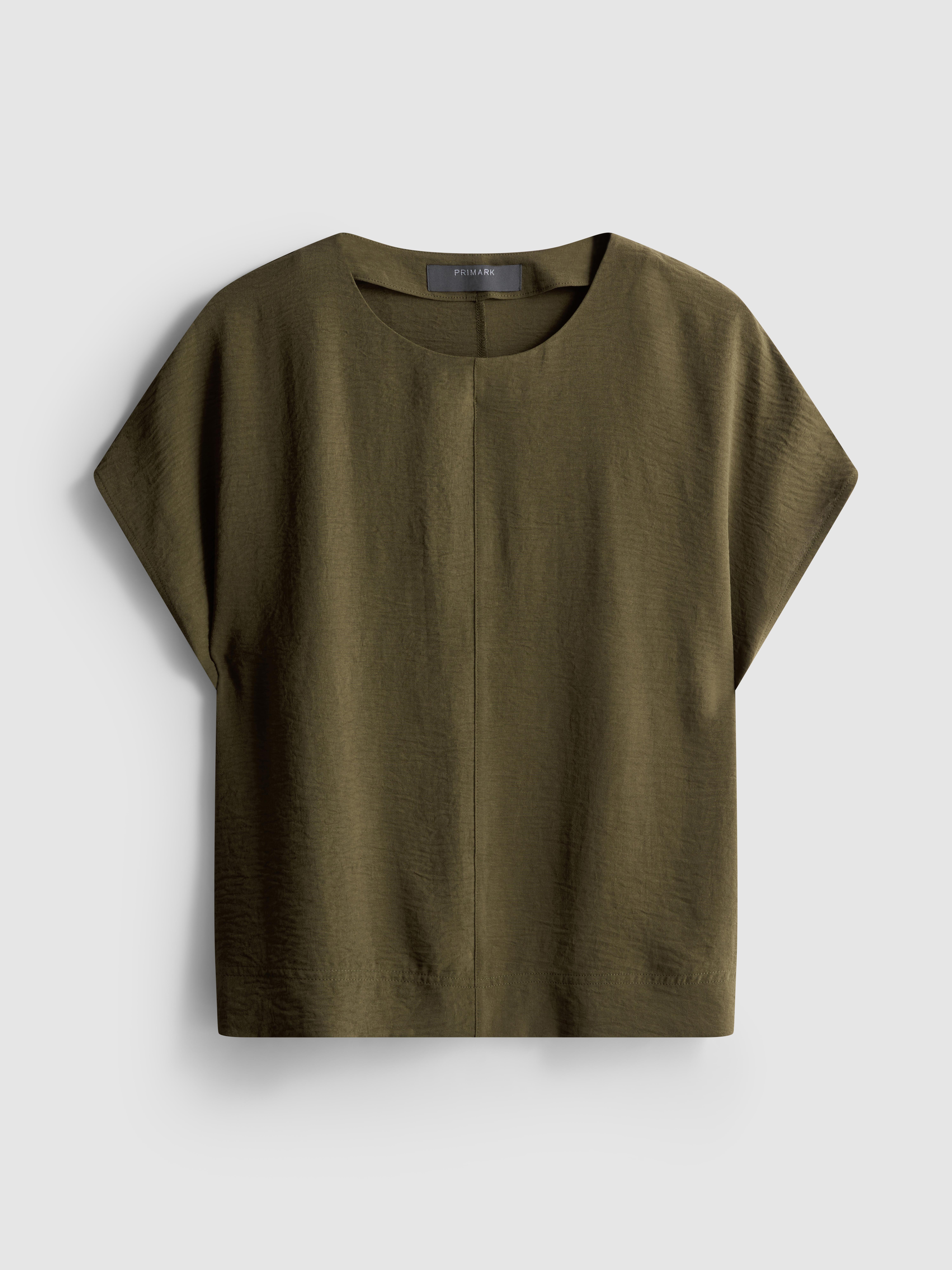 Relaxed Round Neck Air Flow Tee
