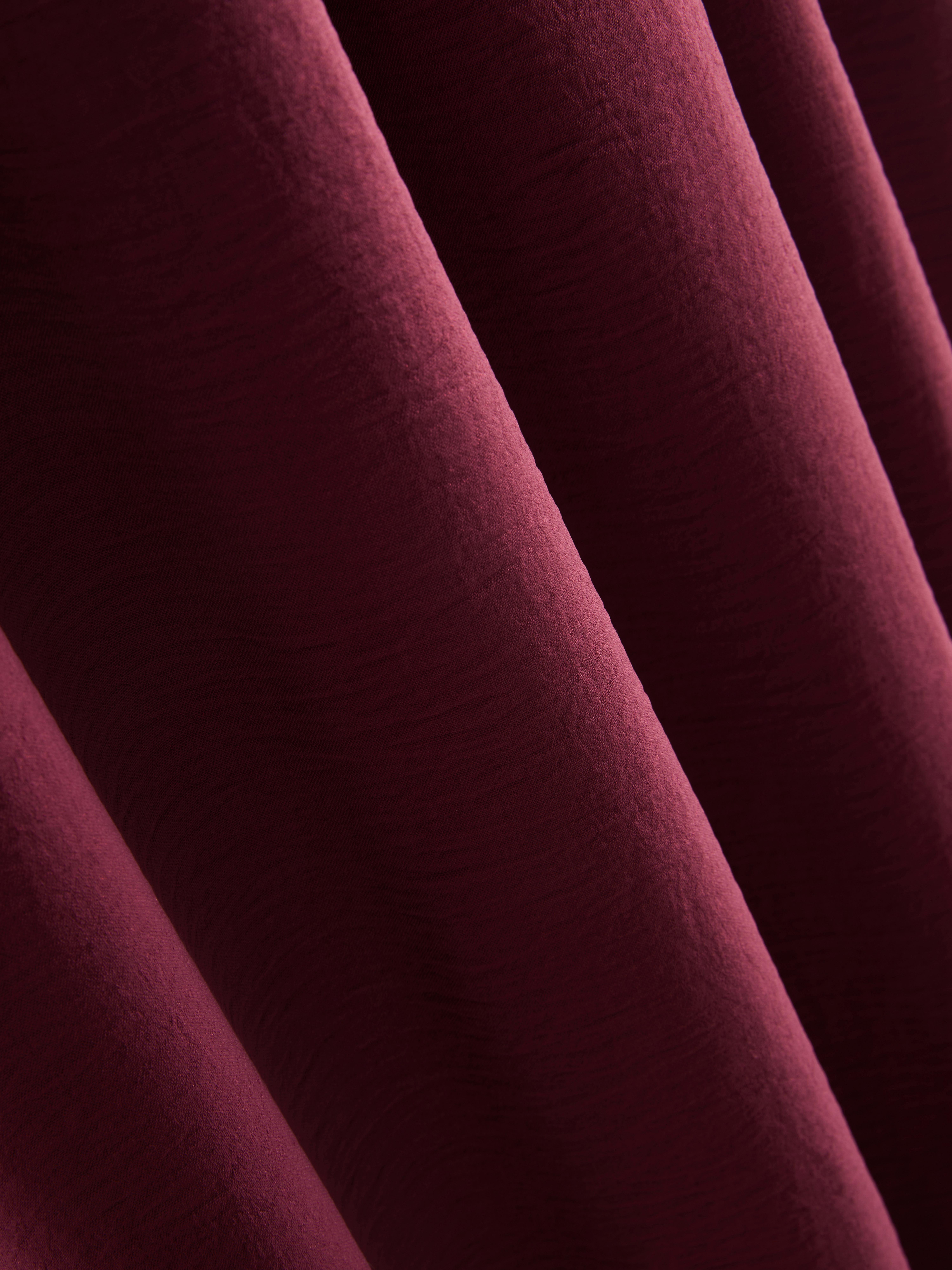 cut out burgundy dress Saskia Burgundy Cut Out Detail Midi Dress – Get That Trend main image 0