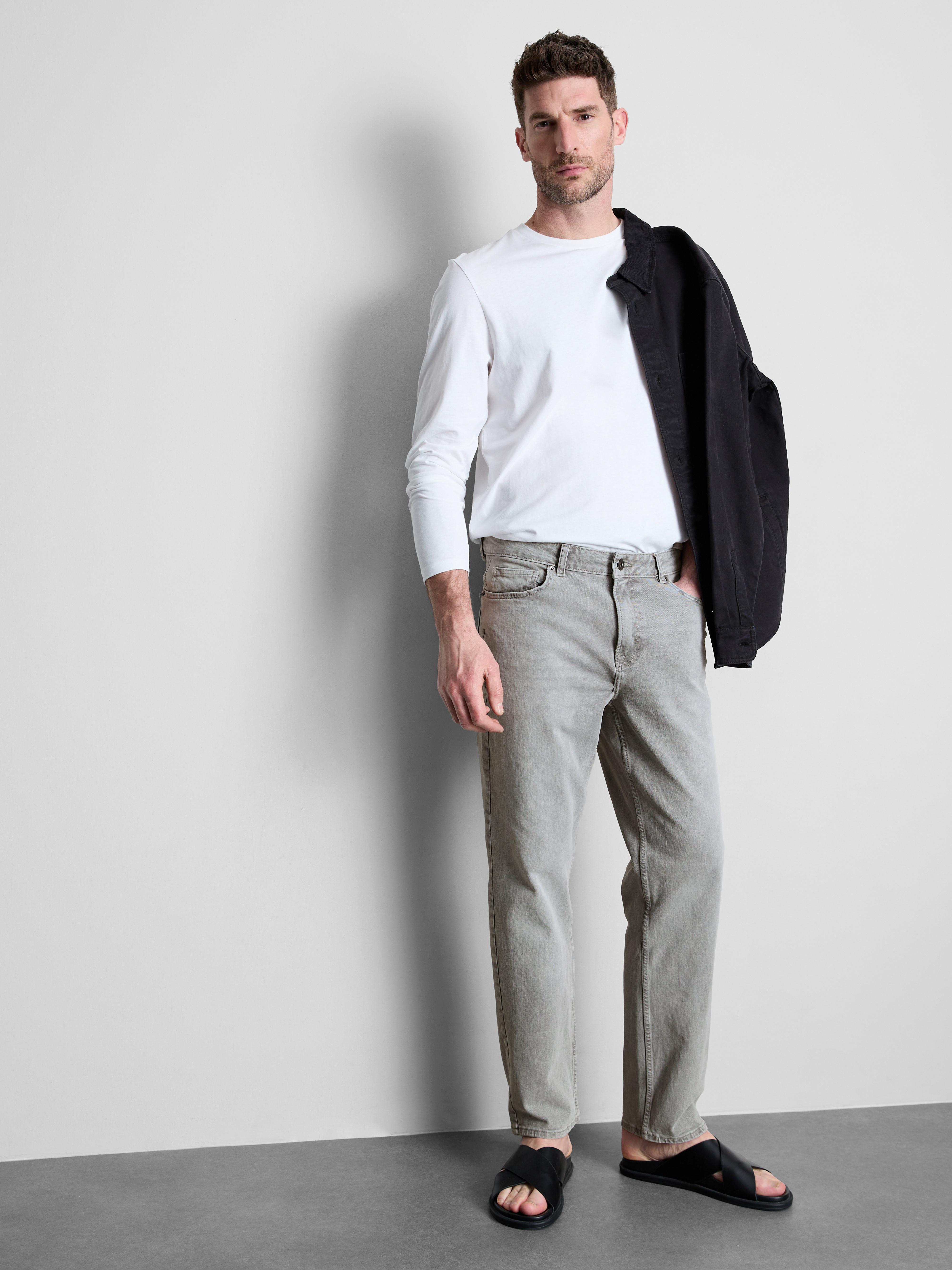 Mid-Rise Straight Leg Jeans