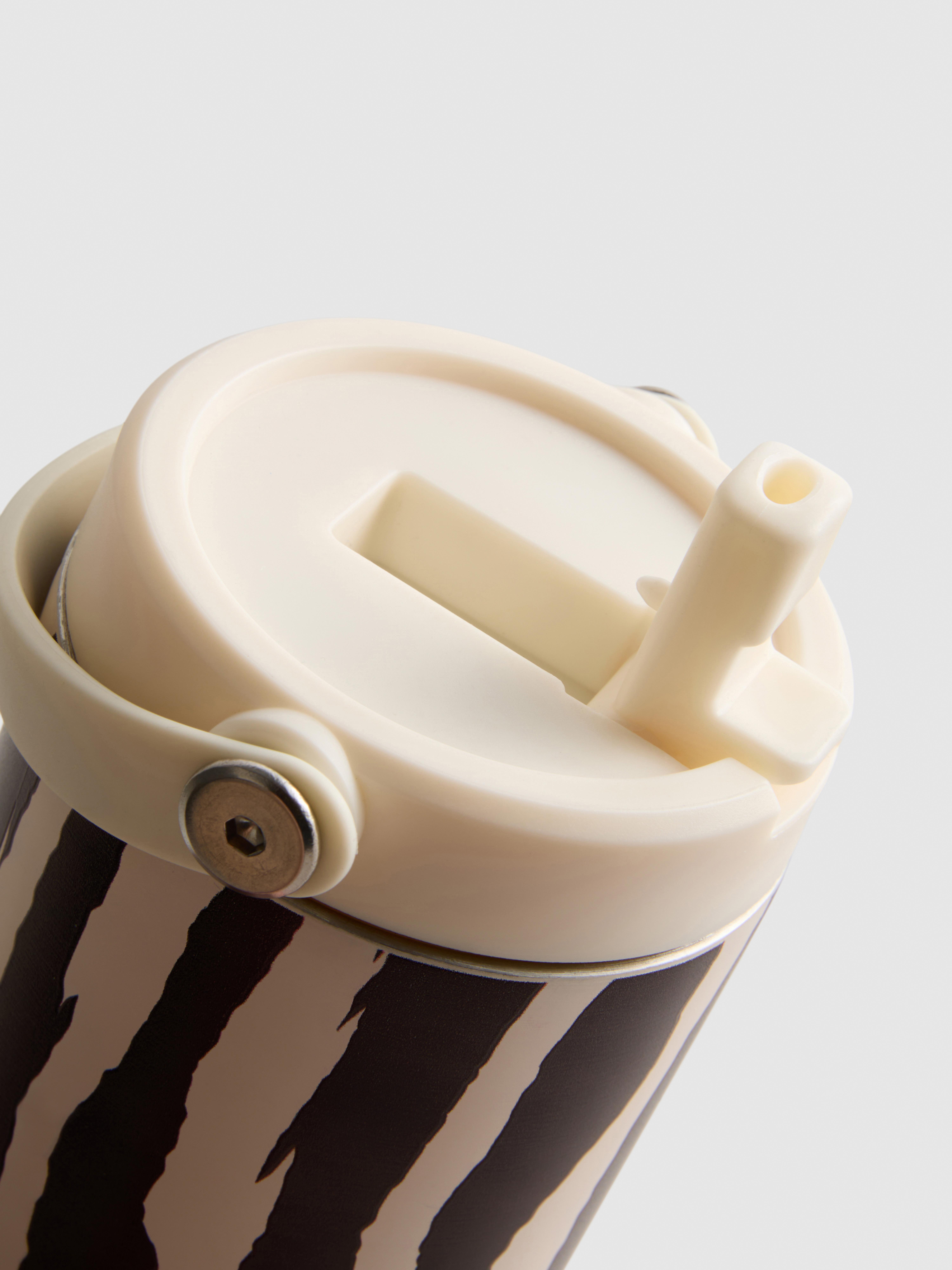 Botella de agua con lazos y pajita incorporada